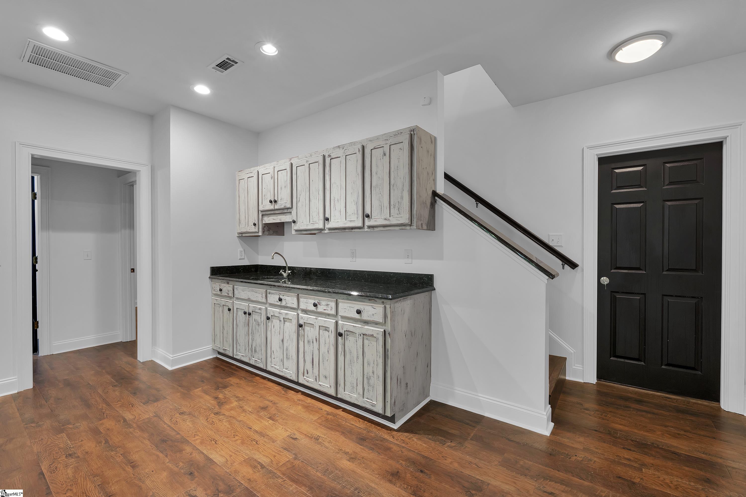 107 Blackfox Way Property Photo 32