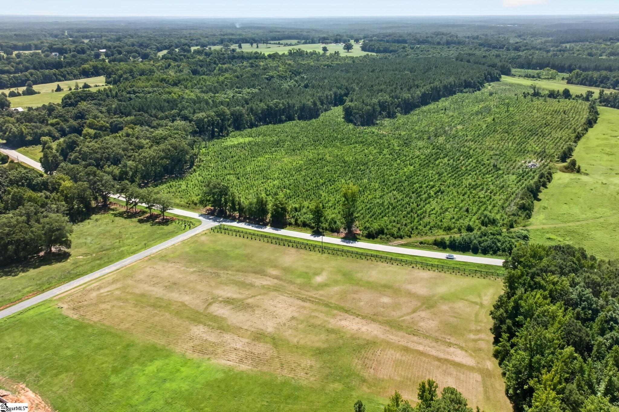 111 Flowing Rock Road Property Photo 13