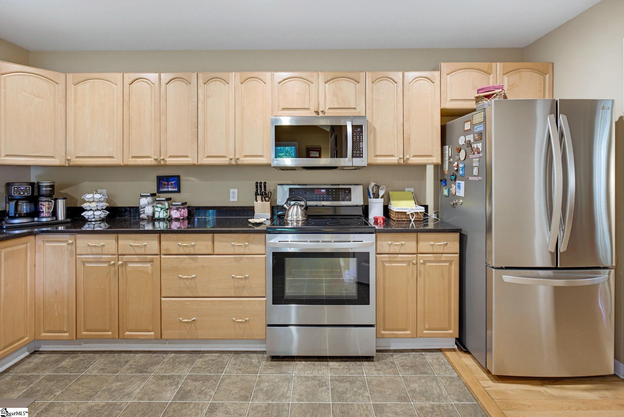 705 N Almond Drive Property Photo 14