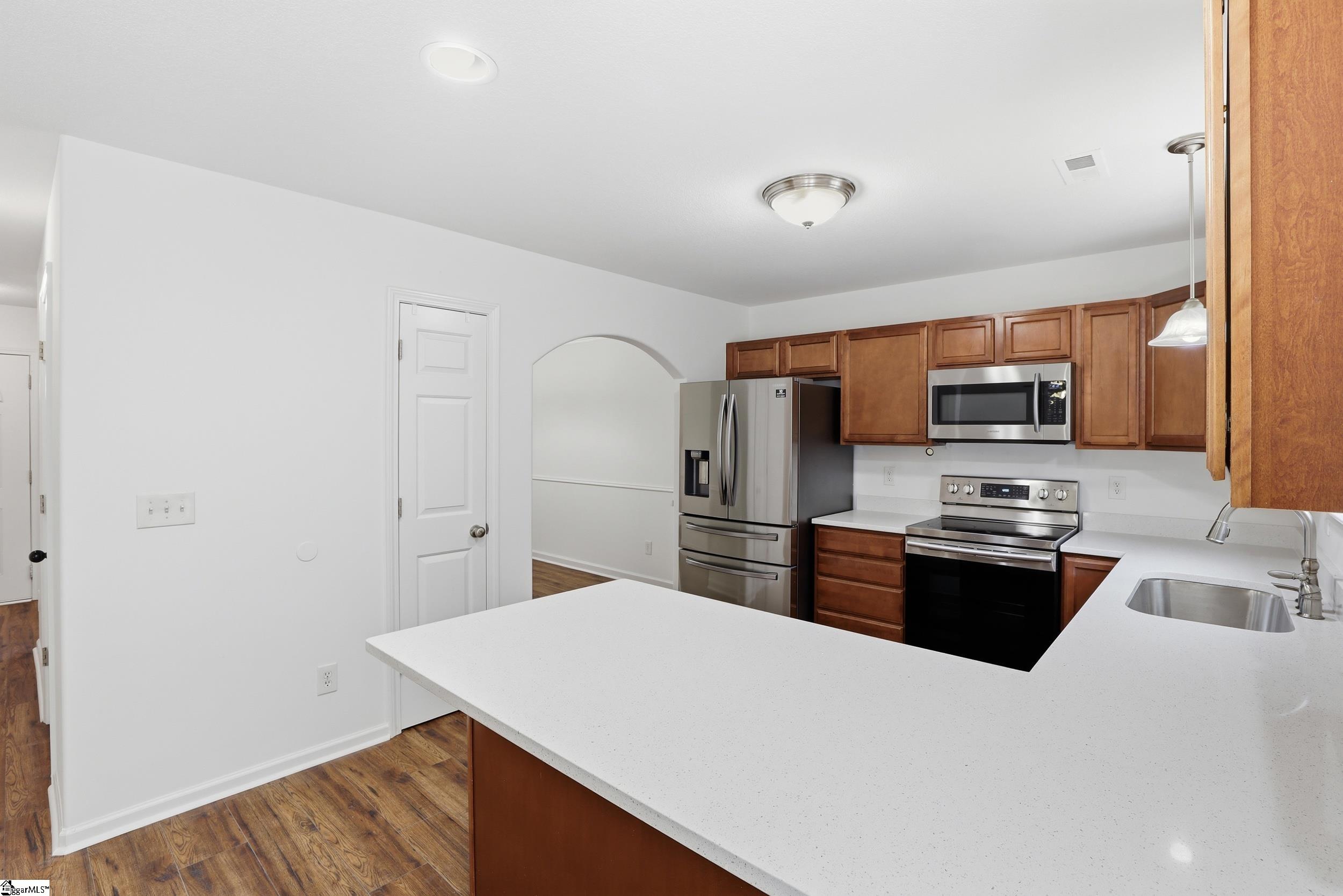 719 Timberwood Ridge Property Photo 7