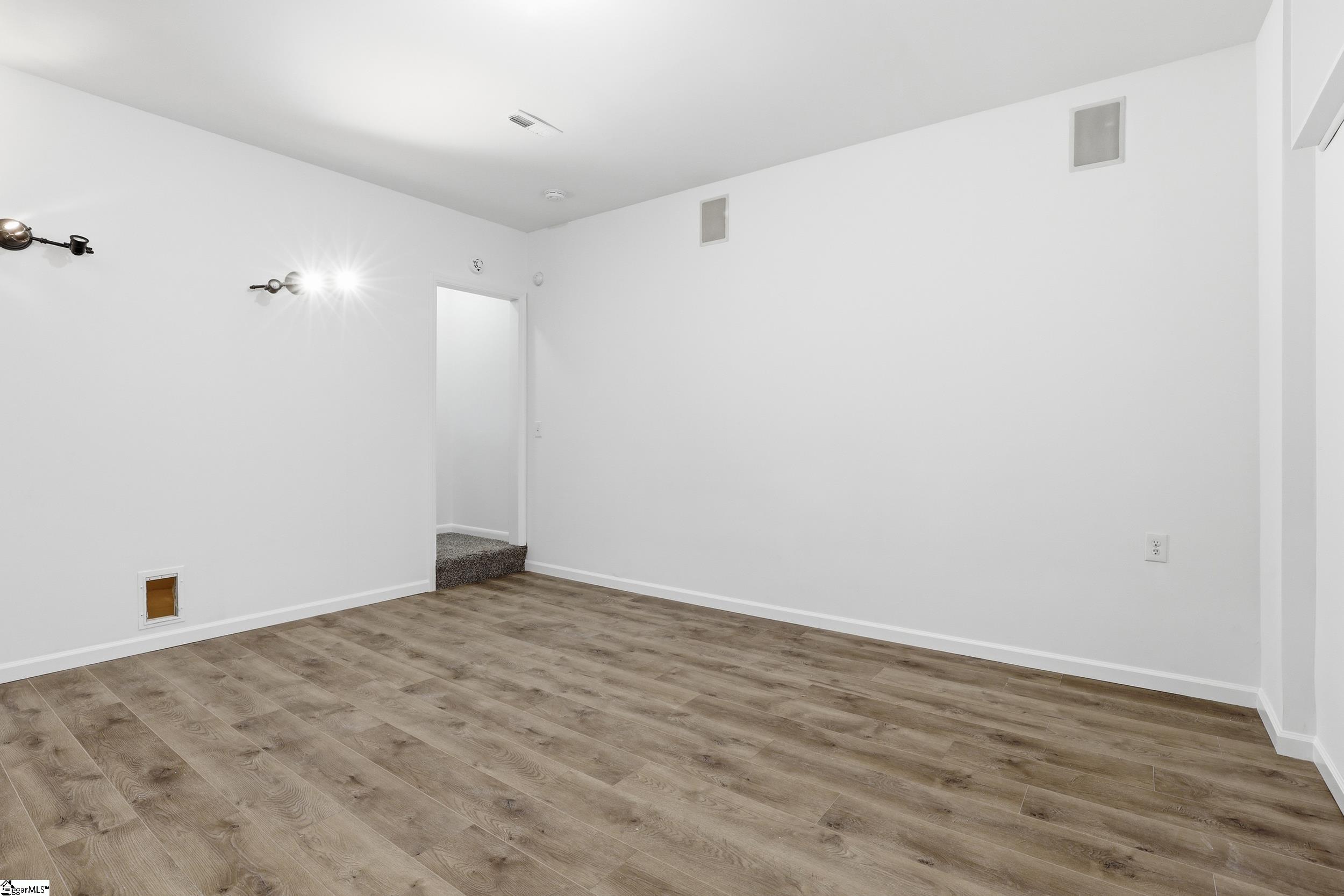 719 Timberwood Ridge Property Photo 13