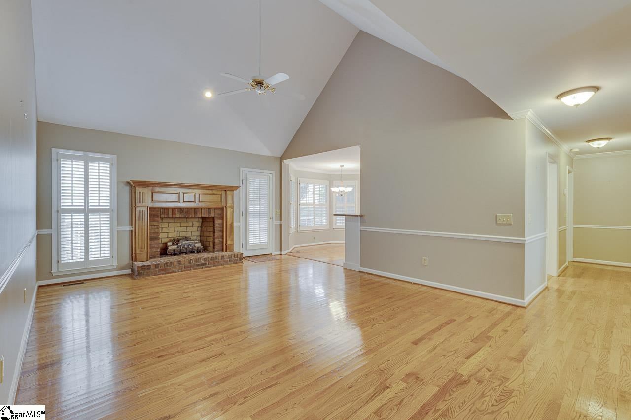 302 Wild Rice Drive Property Photo 5