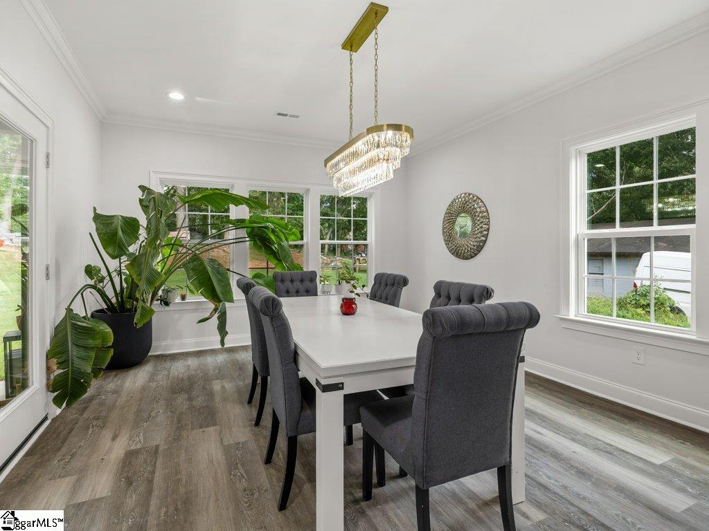 15 Julian Avenue Property Photo 14