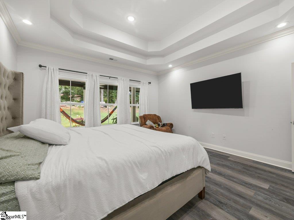 15 Julian Avenue Property Photo 18