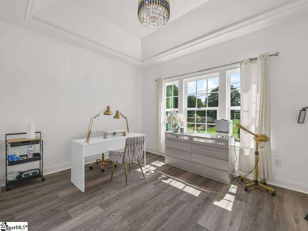 15 Julian Avenue Property Photo 23
