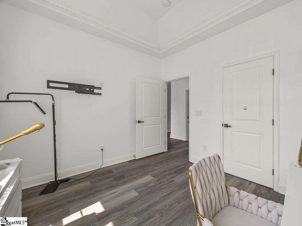 15 Julian Avenue Property Photo 25