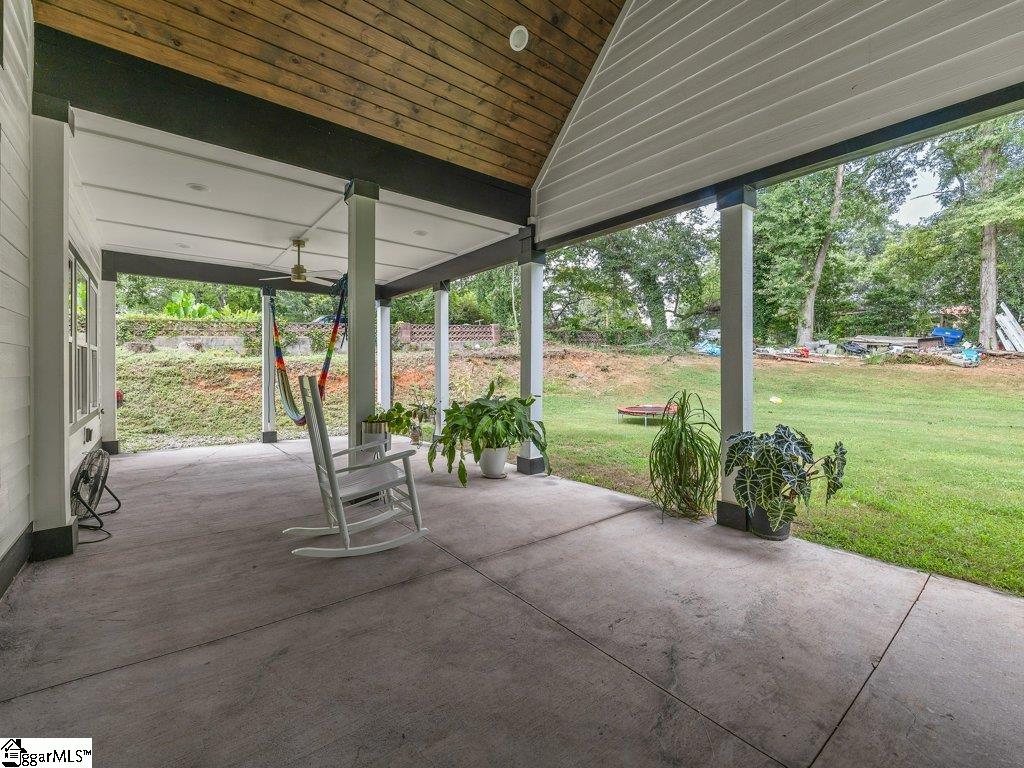15 Julian Avenue Property Photo 33