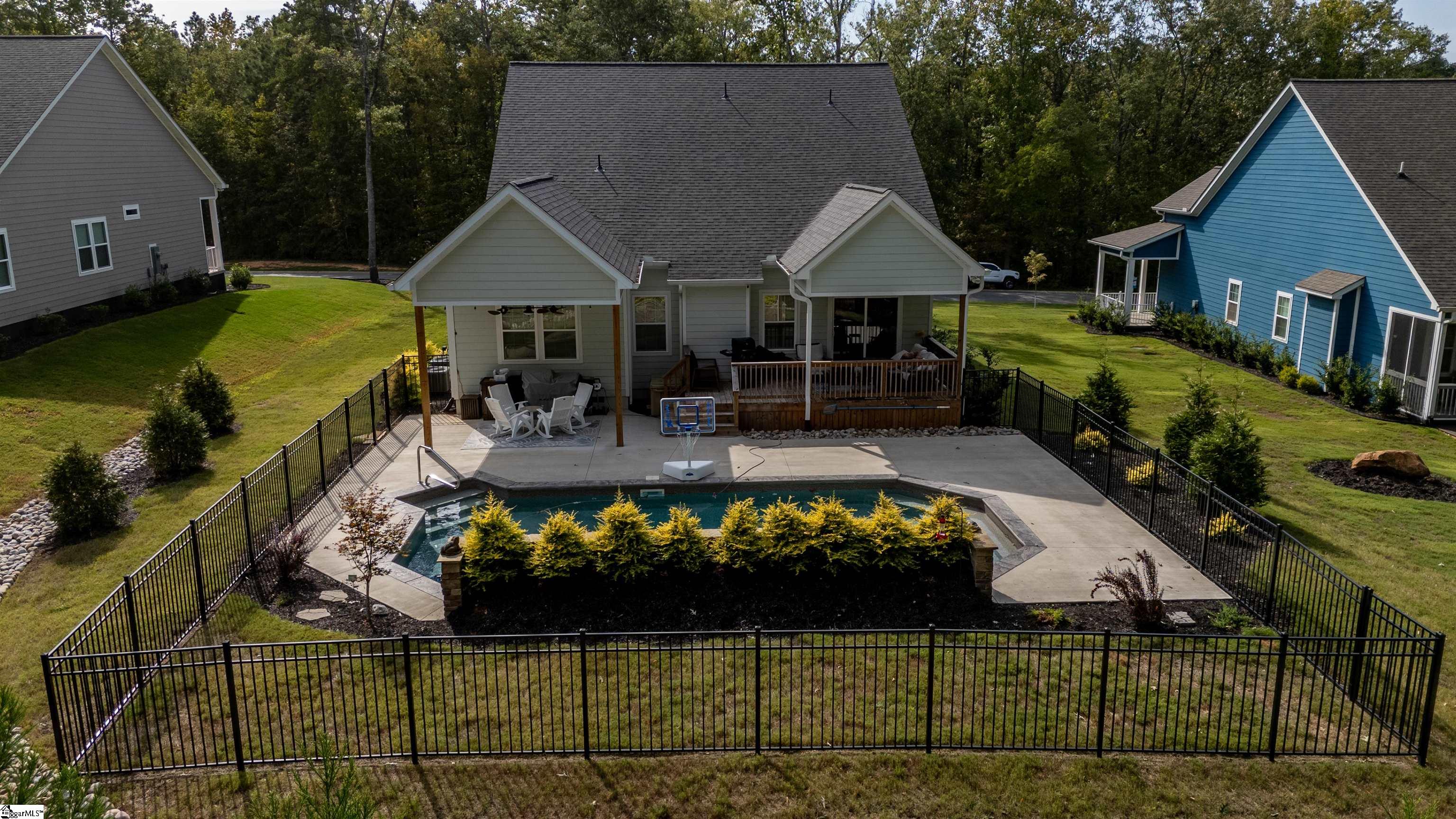 112 Portland Circle Property Photo 41