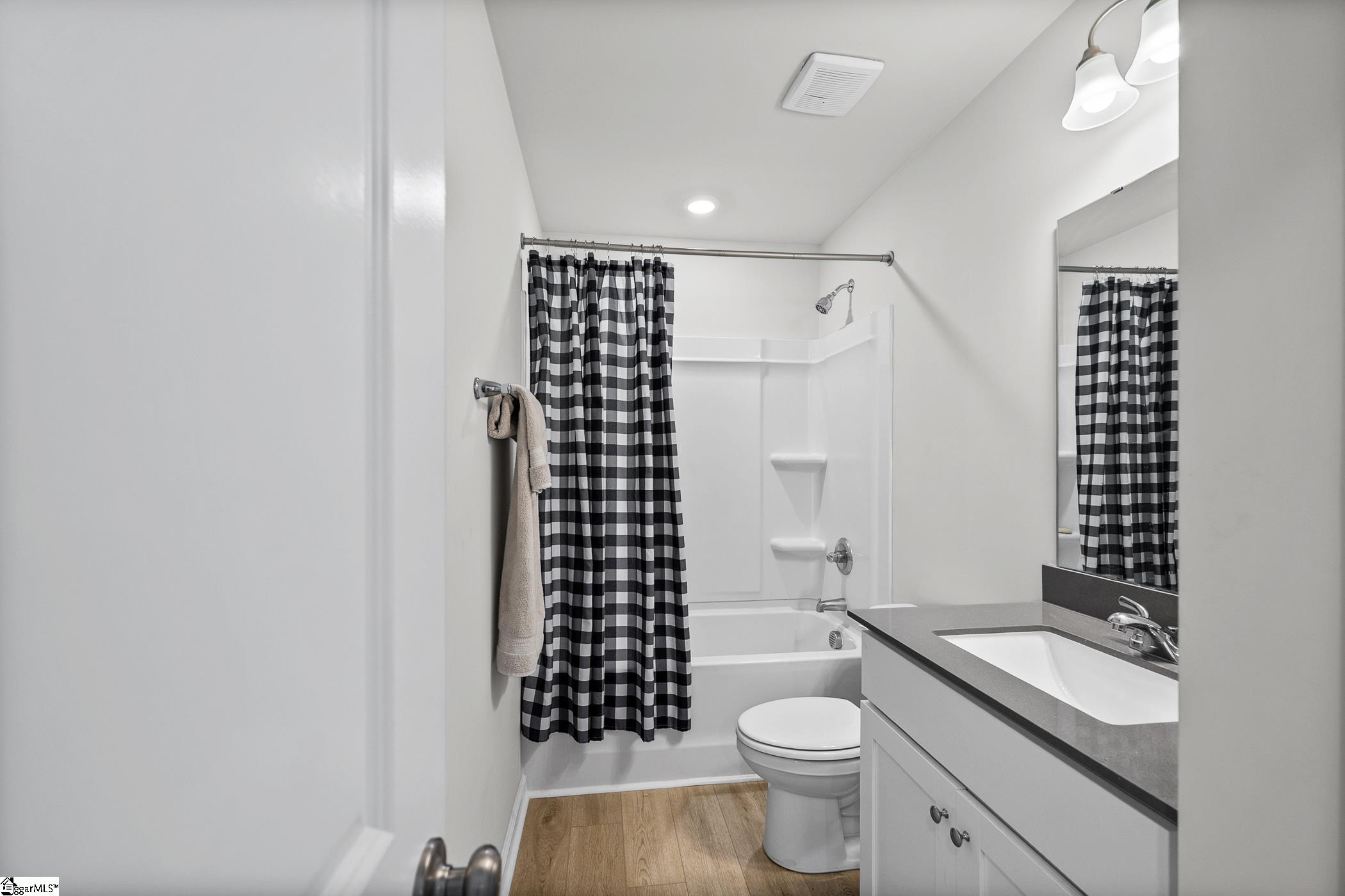 12023 Lansbury Drive Property Photo 23