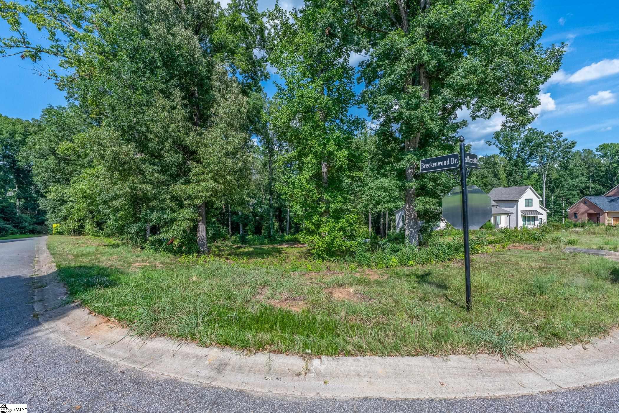 645 Breckenwood Drive Property Photo 6