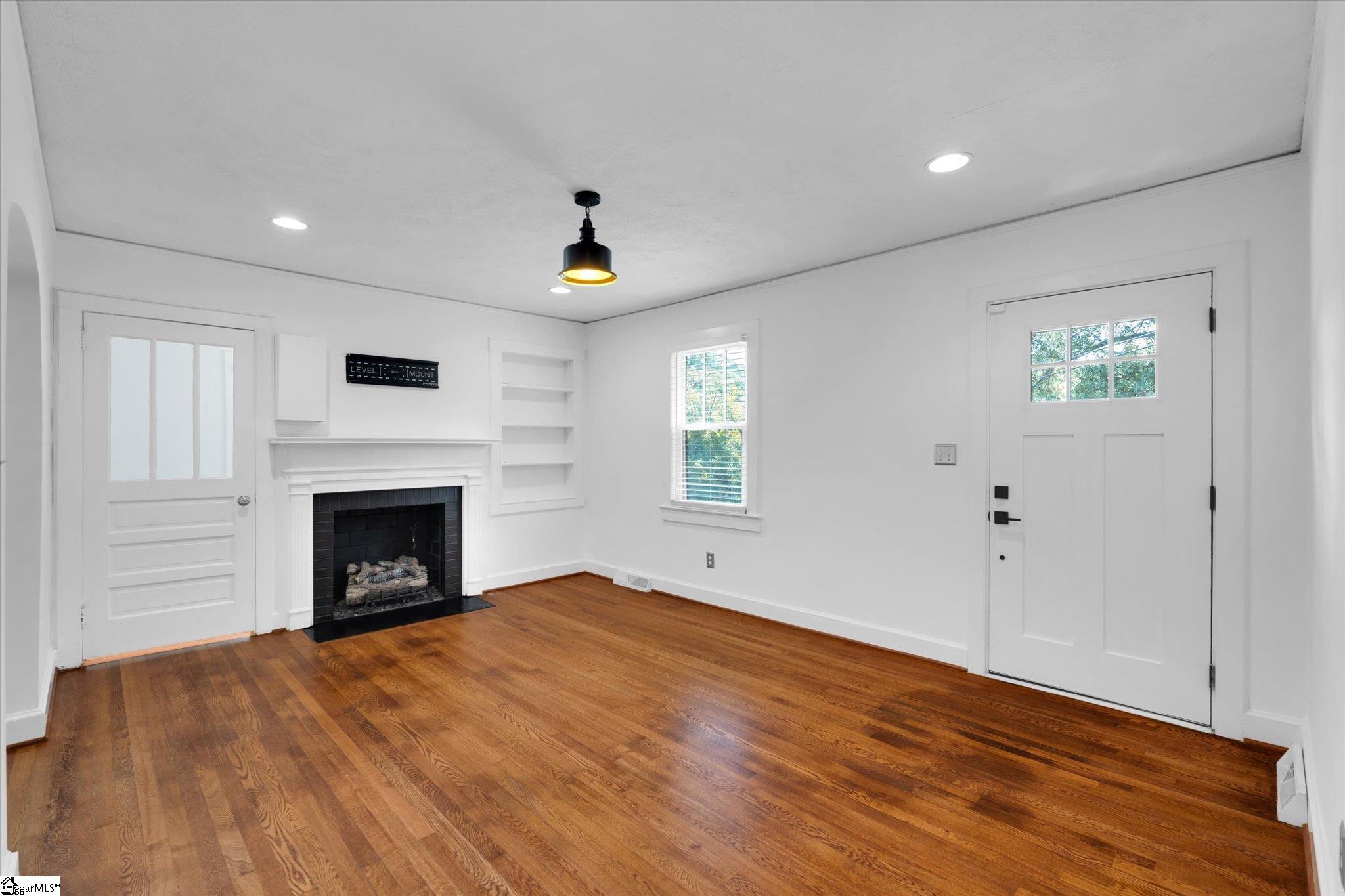 108 Paris View Drive Property Photo 6