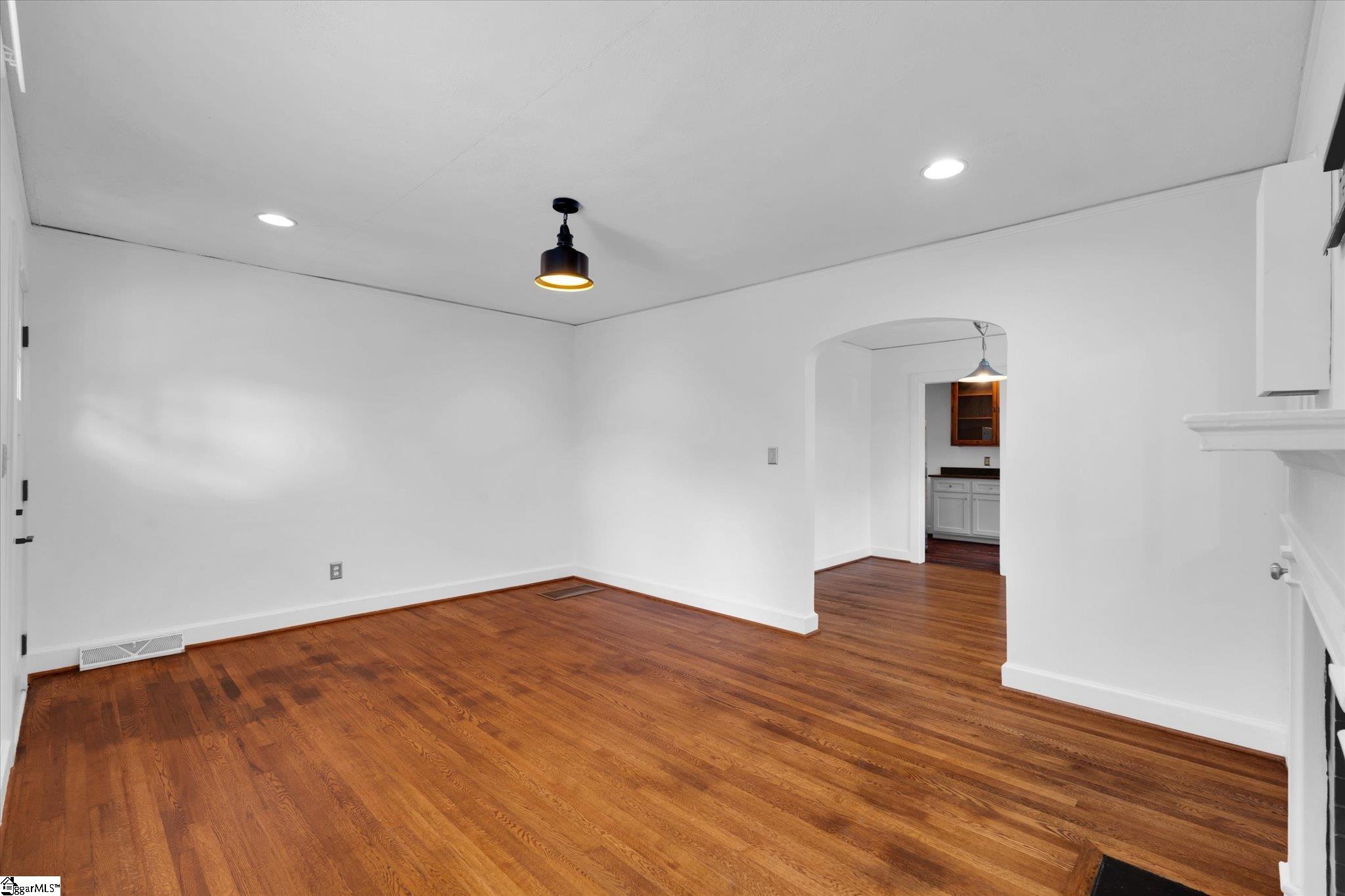 108 Paris View Drive Property Photo 8