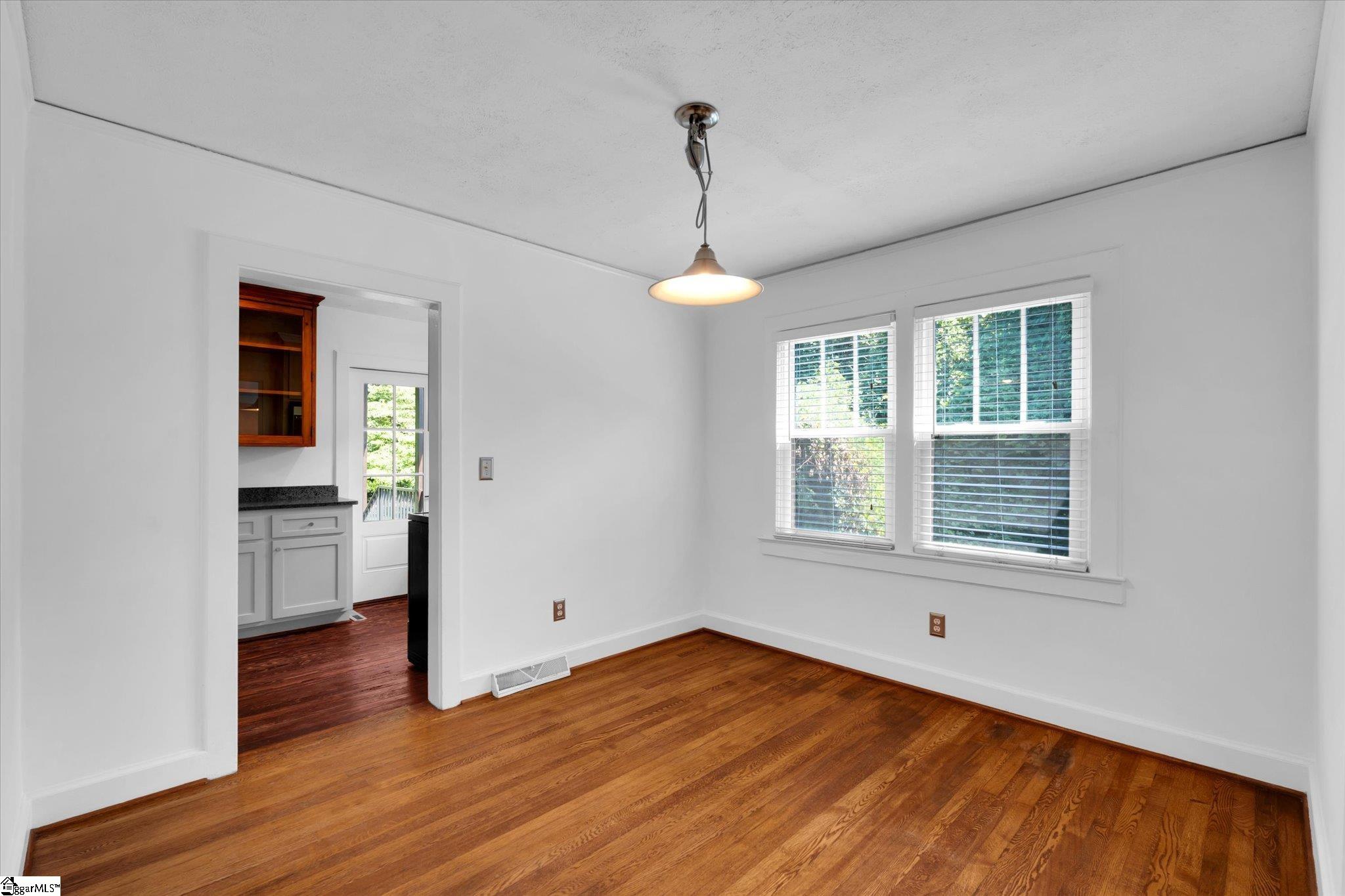 108 Paris View Drive Property Photo 9