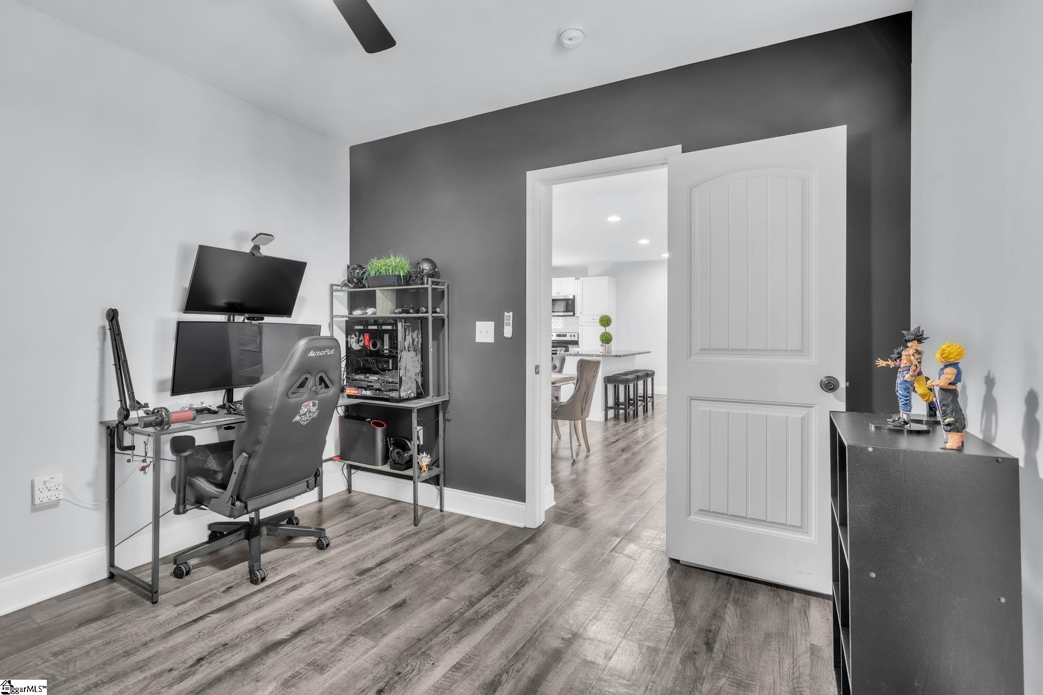 1026 Howard Street Property Photo 13