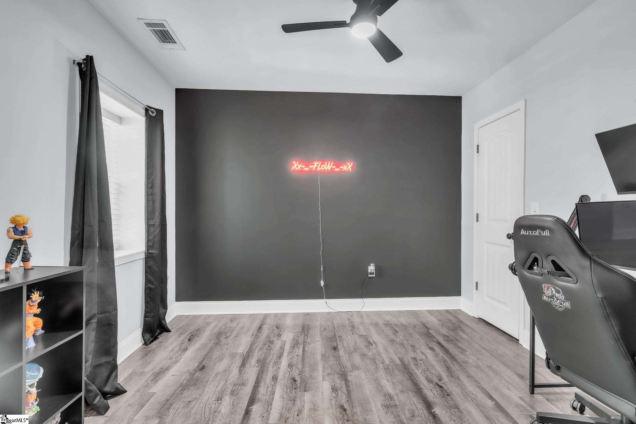 1026 Howard Street Property Photo 15
