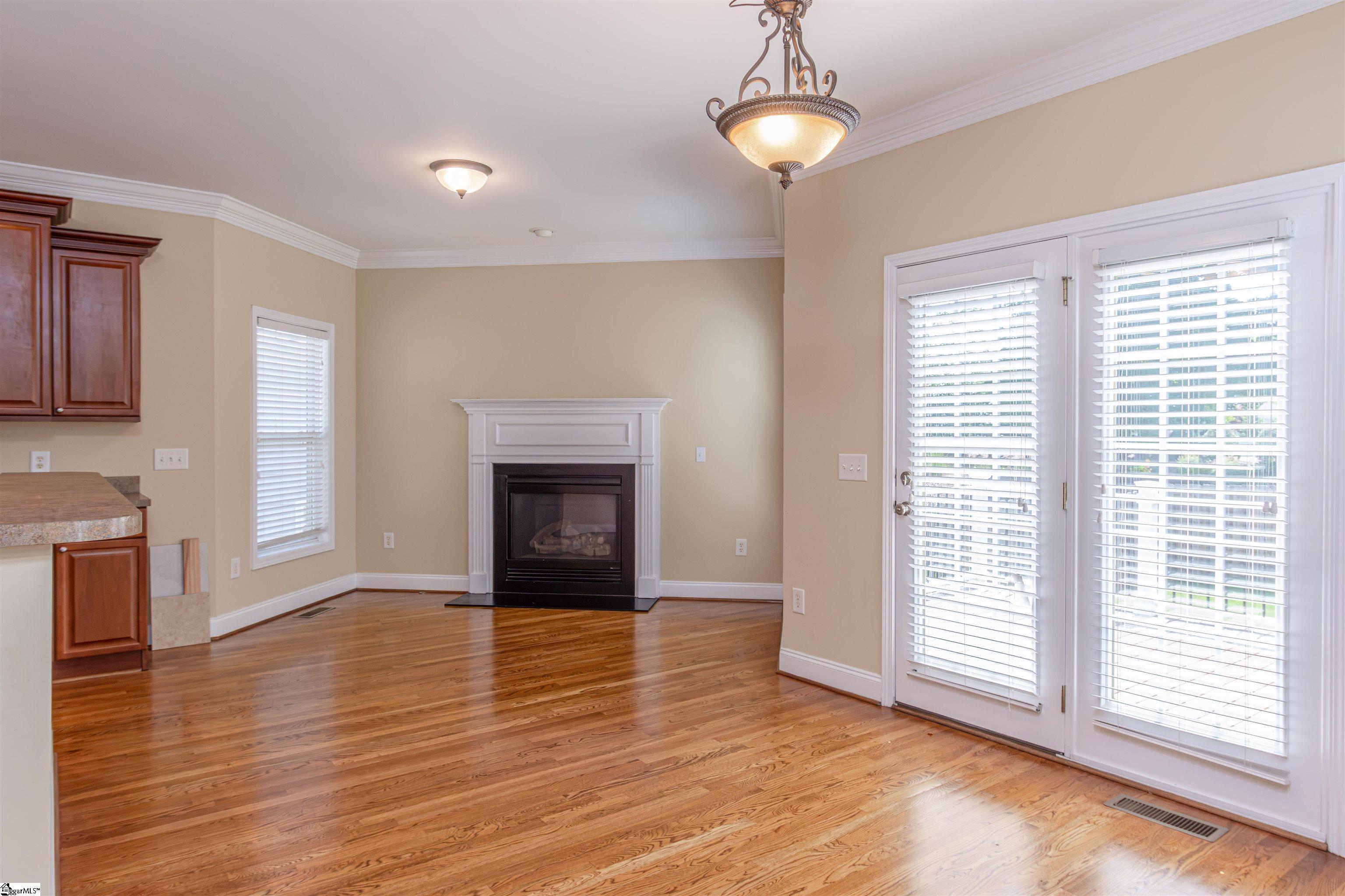 6 Moss Wood Circle Property Photo 18