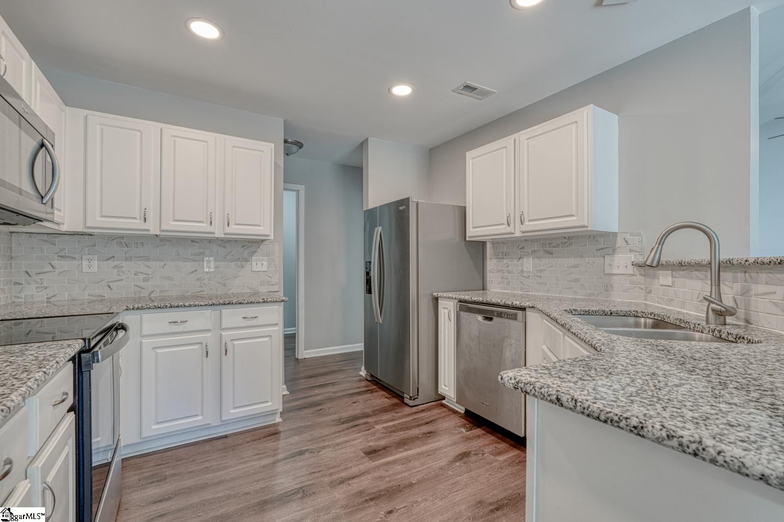 713 Bent Hollow Court Property Photo 12