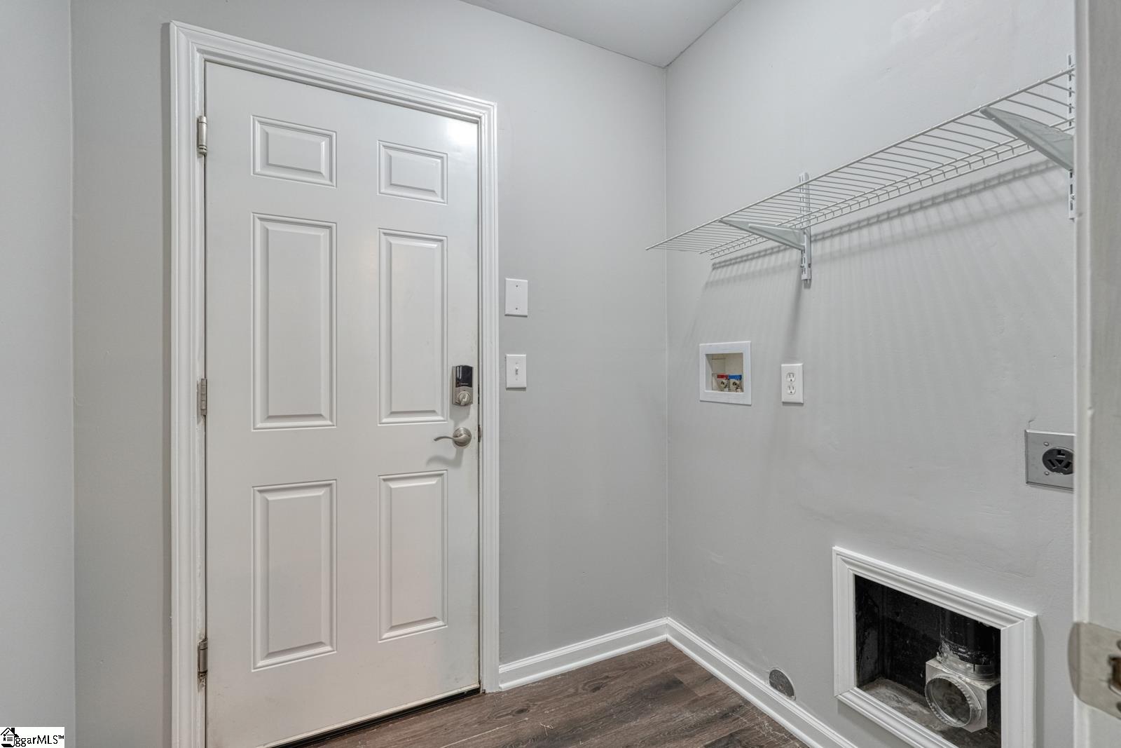 713 Bent Hollow Court Property Photo 20
