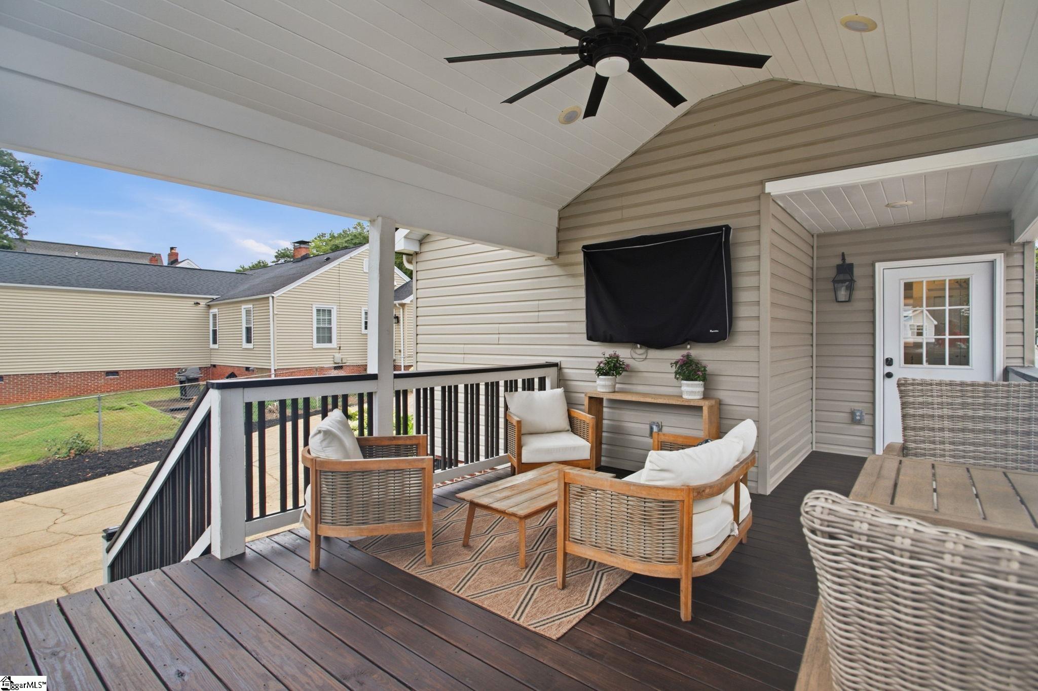 16 High Hill Street Property Photo 35