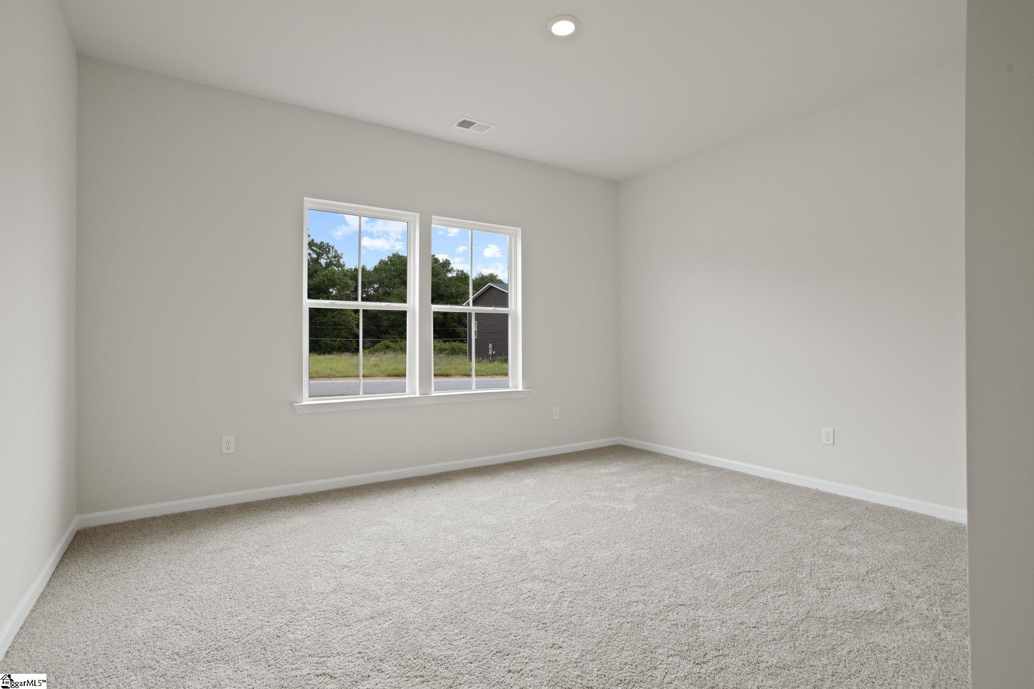 204 White Fields Avenue Property Photo 3