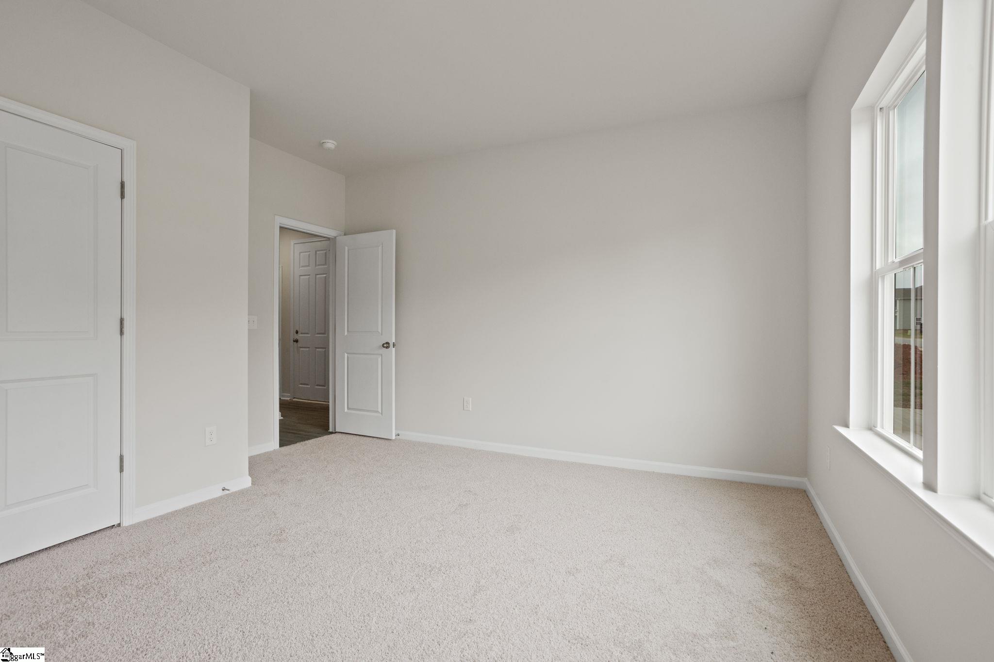 204 White Fields Avenue Property Photo 4