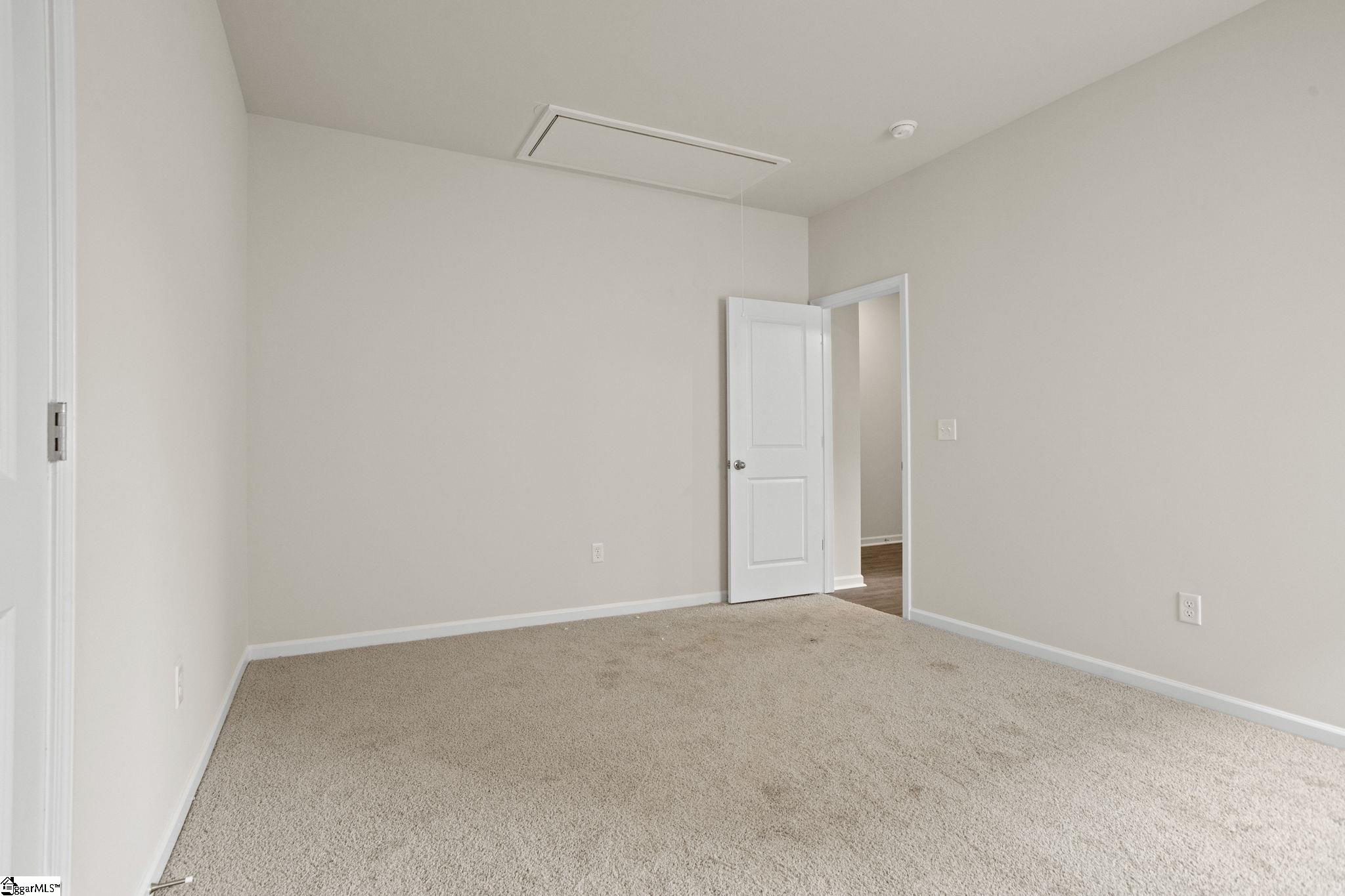 204 White Fields Avenue Property Photo 7