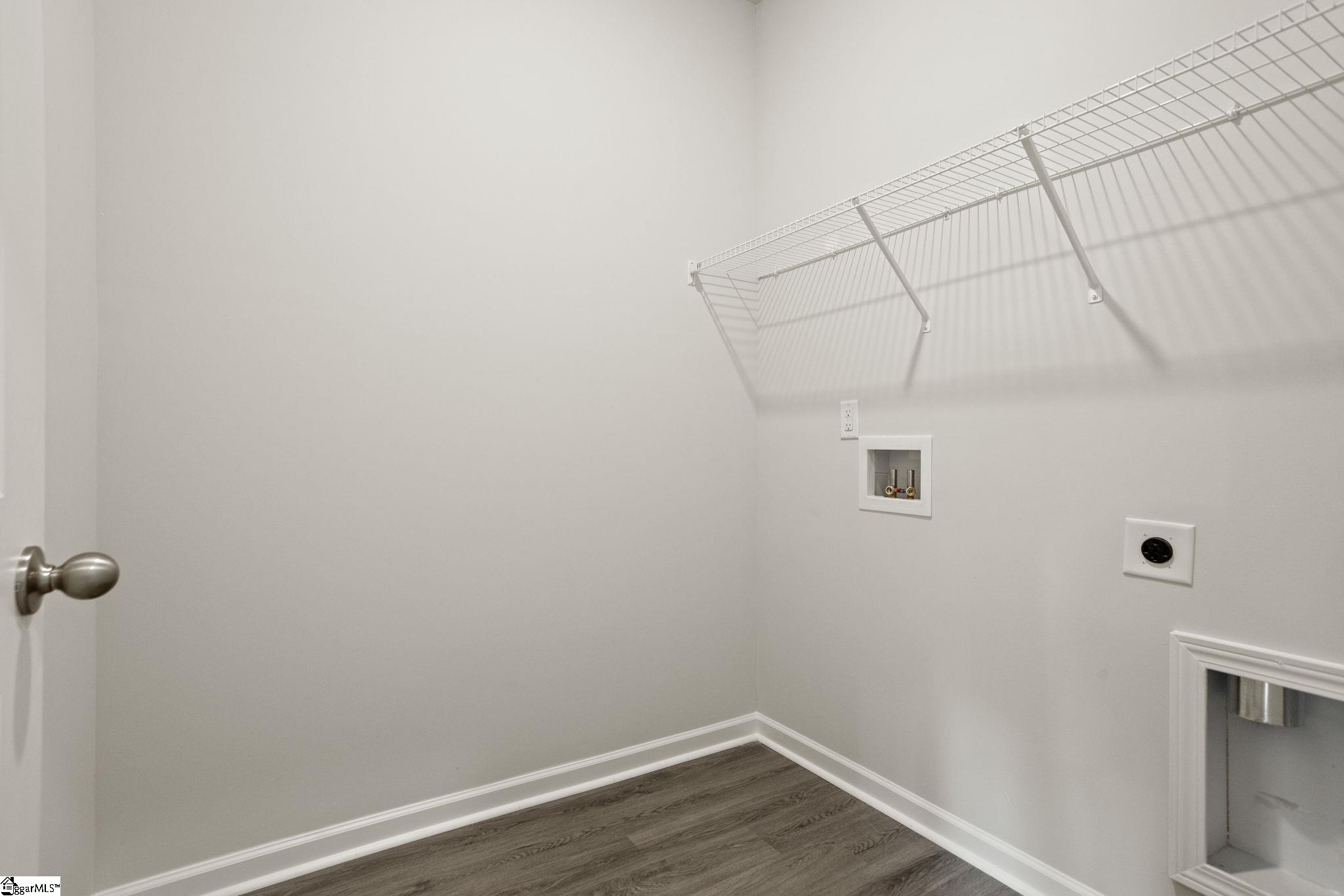 204 White Fields Avenue Property Photo 8