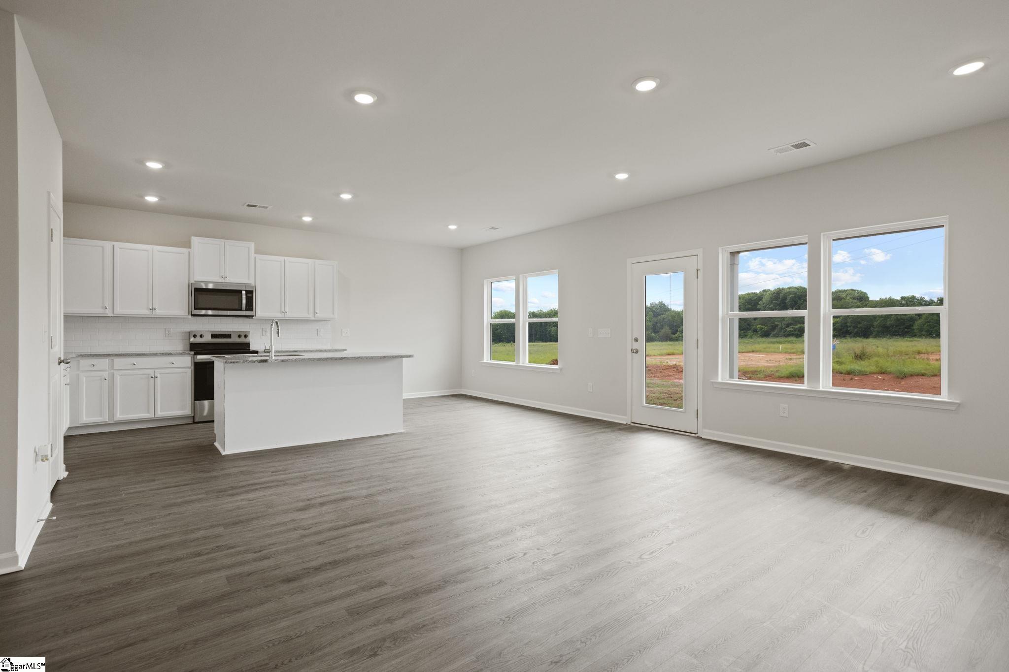 204 White Fields Avenue Property Photo 9