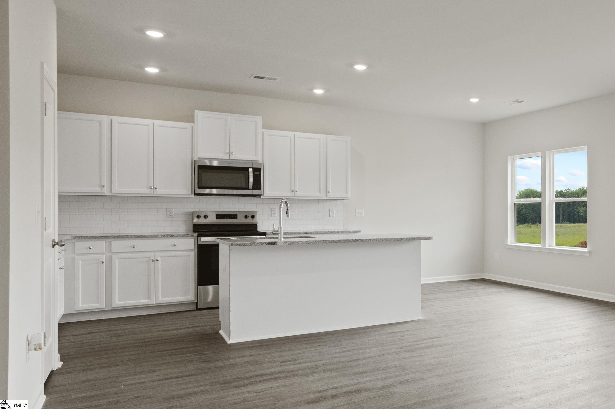 204 White Fields Avenue Property Photo 10