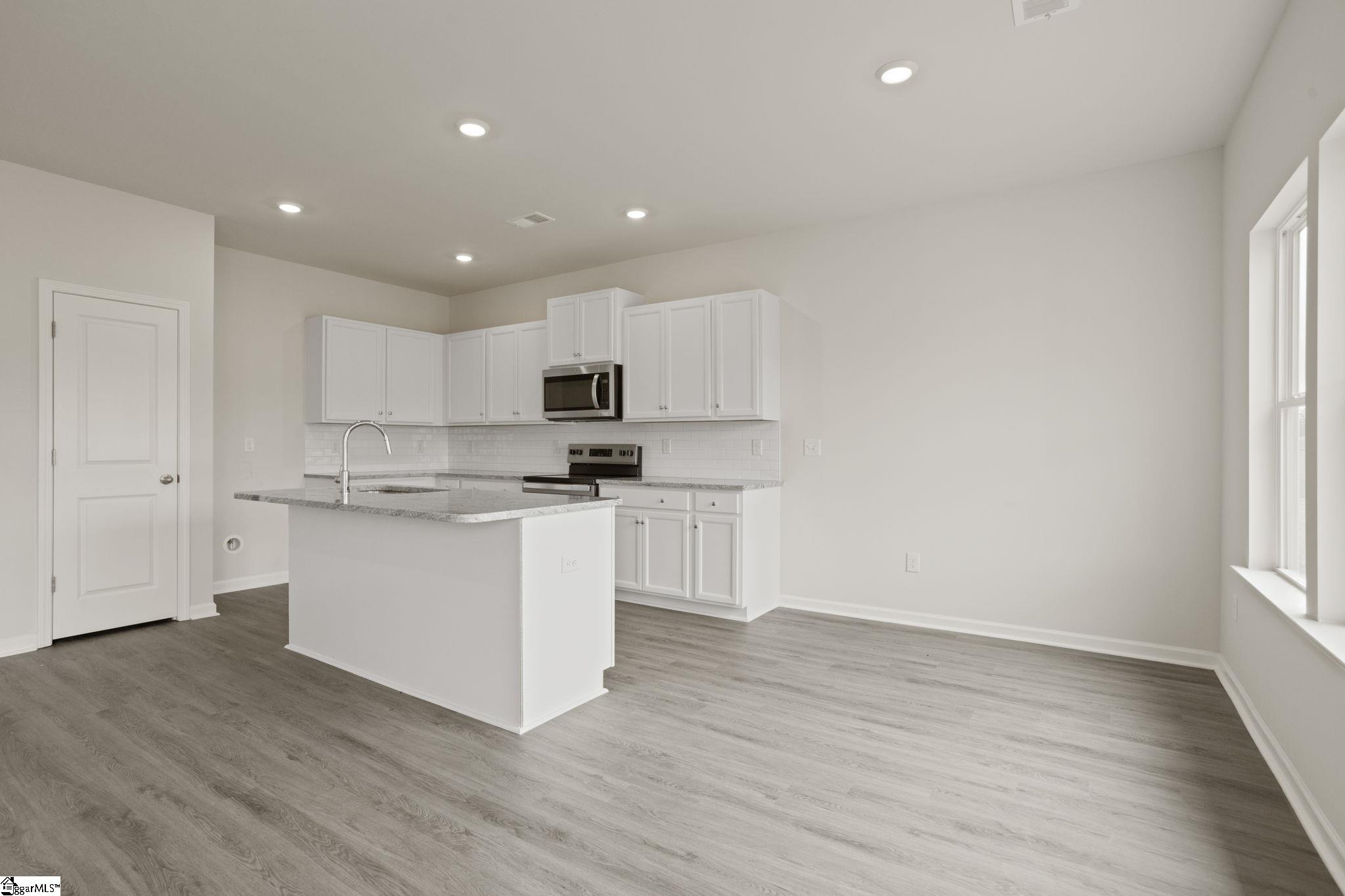 204 White Fields Avenue Property Photo 13