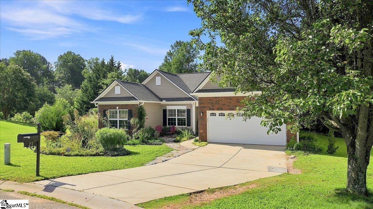 21 Affirmed Court Property Photo 2