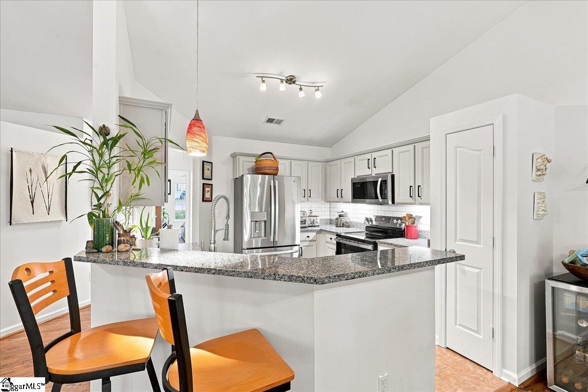 21 Affirmed Court Property Photo 9