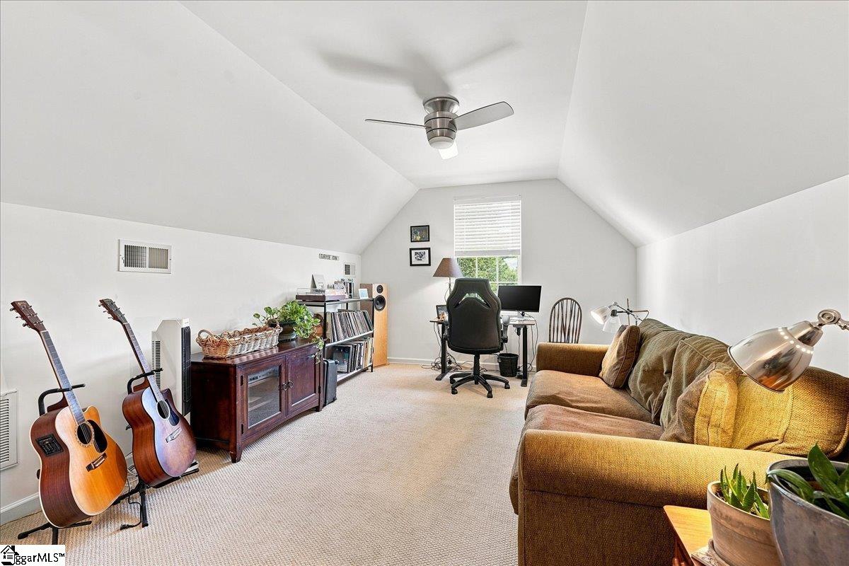 21 Affirmed Court Property Photo 21