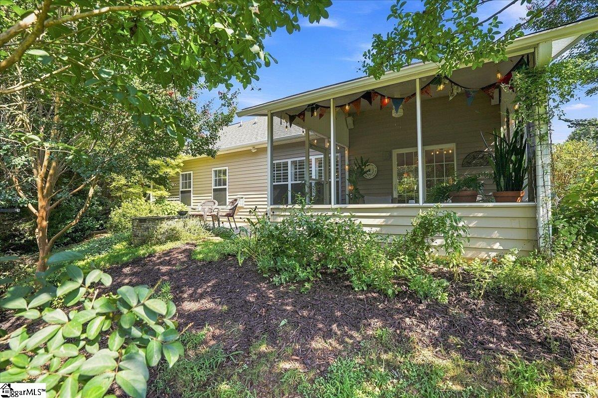 21 Affirmed Court Property Photo 25