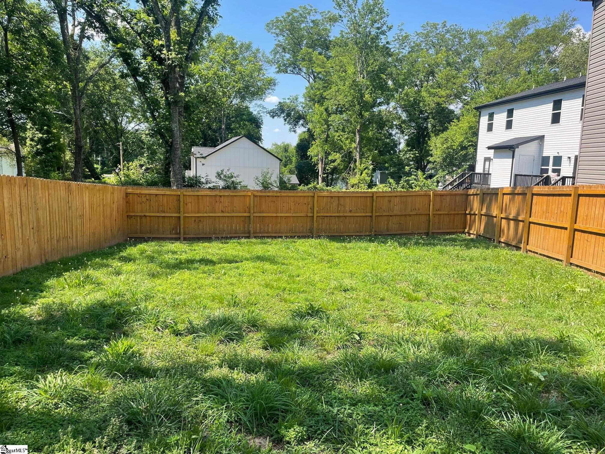 705 W Parker Road Property Photo 6