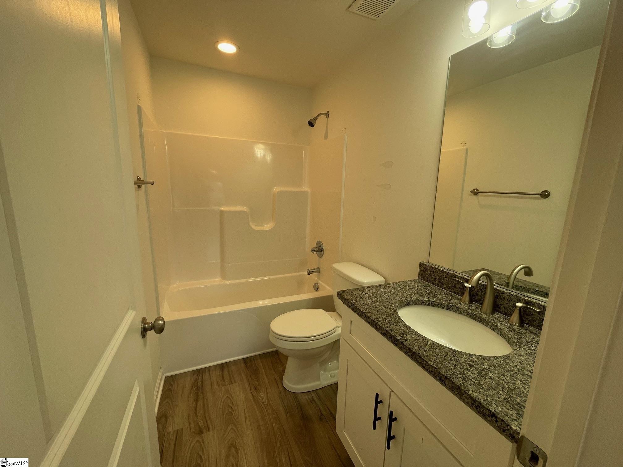 705 W Parker Road Property Photo 9