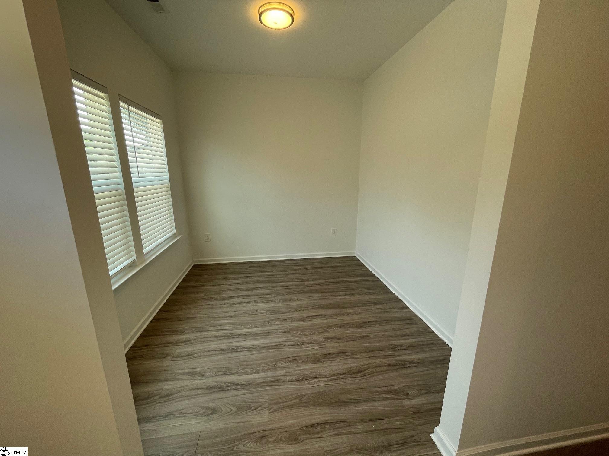 705 W Parker Road Property Photo 18