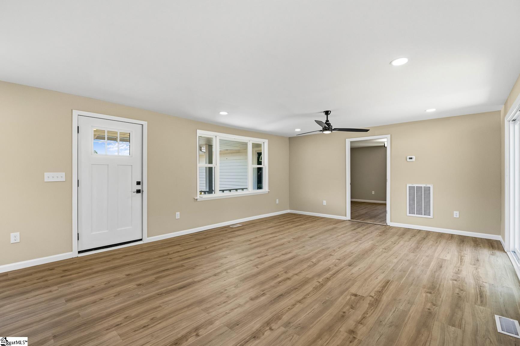 1310 Lakewood Lane Property Photo 12