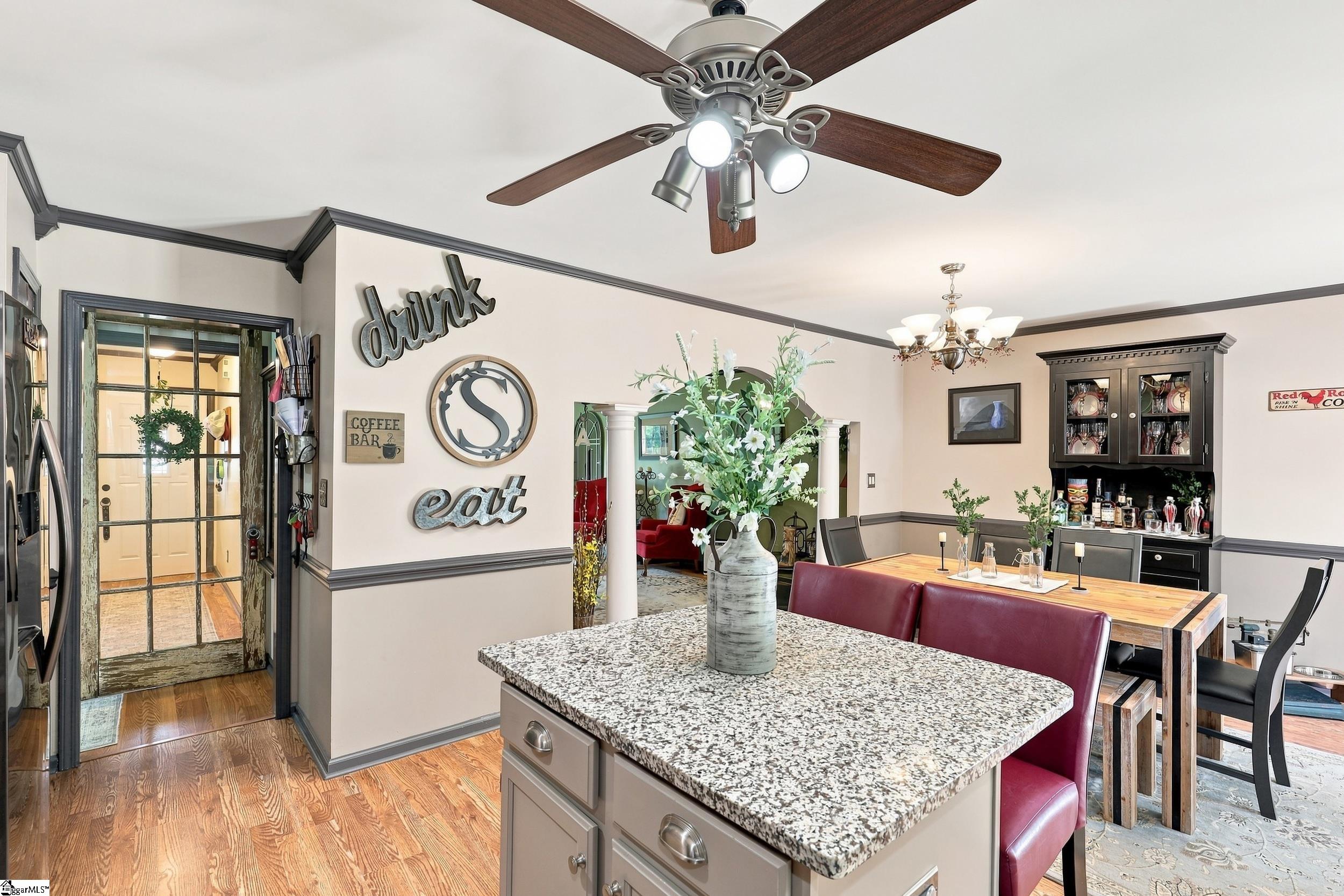 1009 Willow Run Road Property Photo 16
