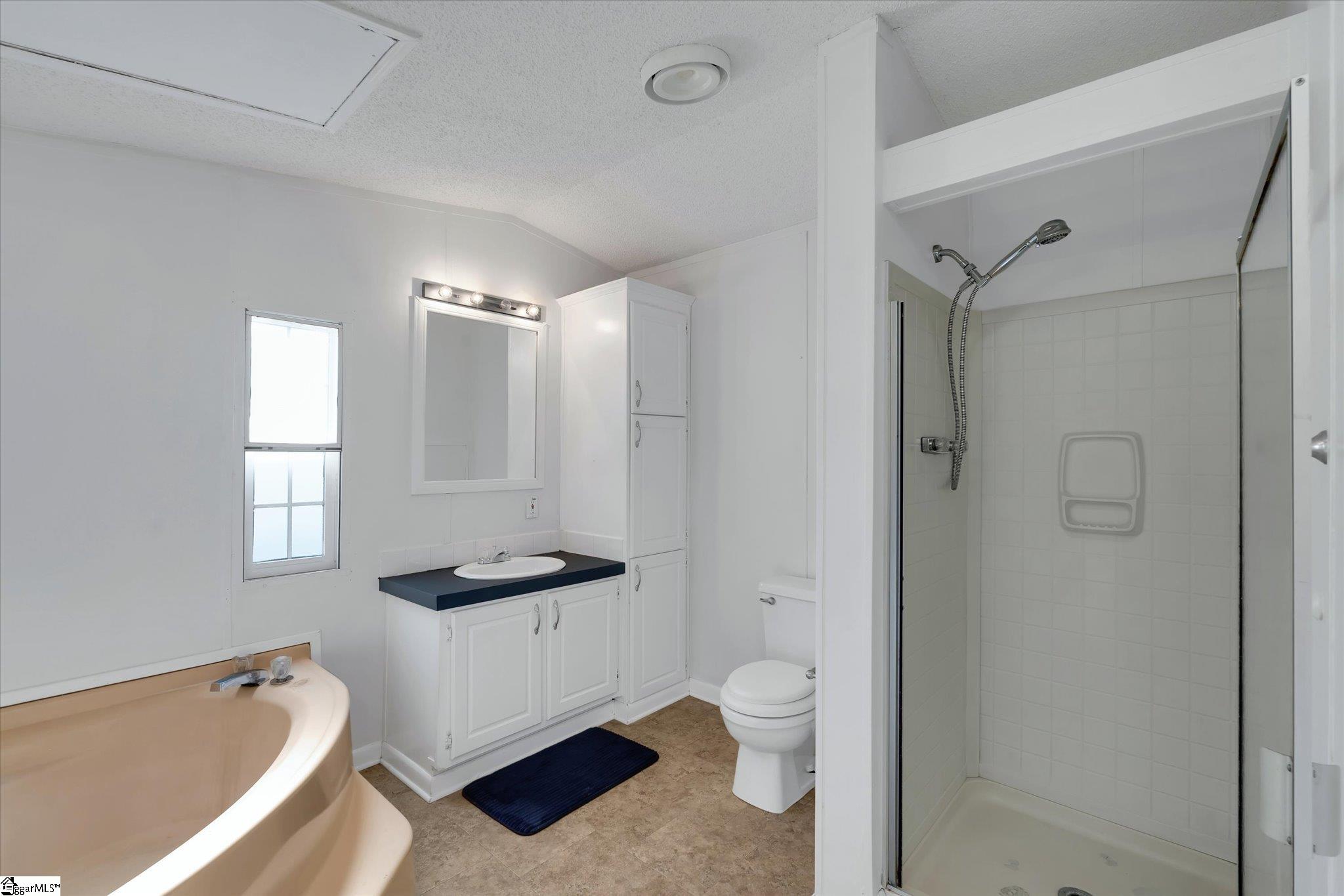 210 Elaine Drive Property Photo 19