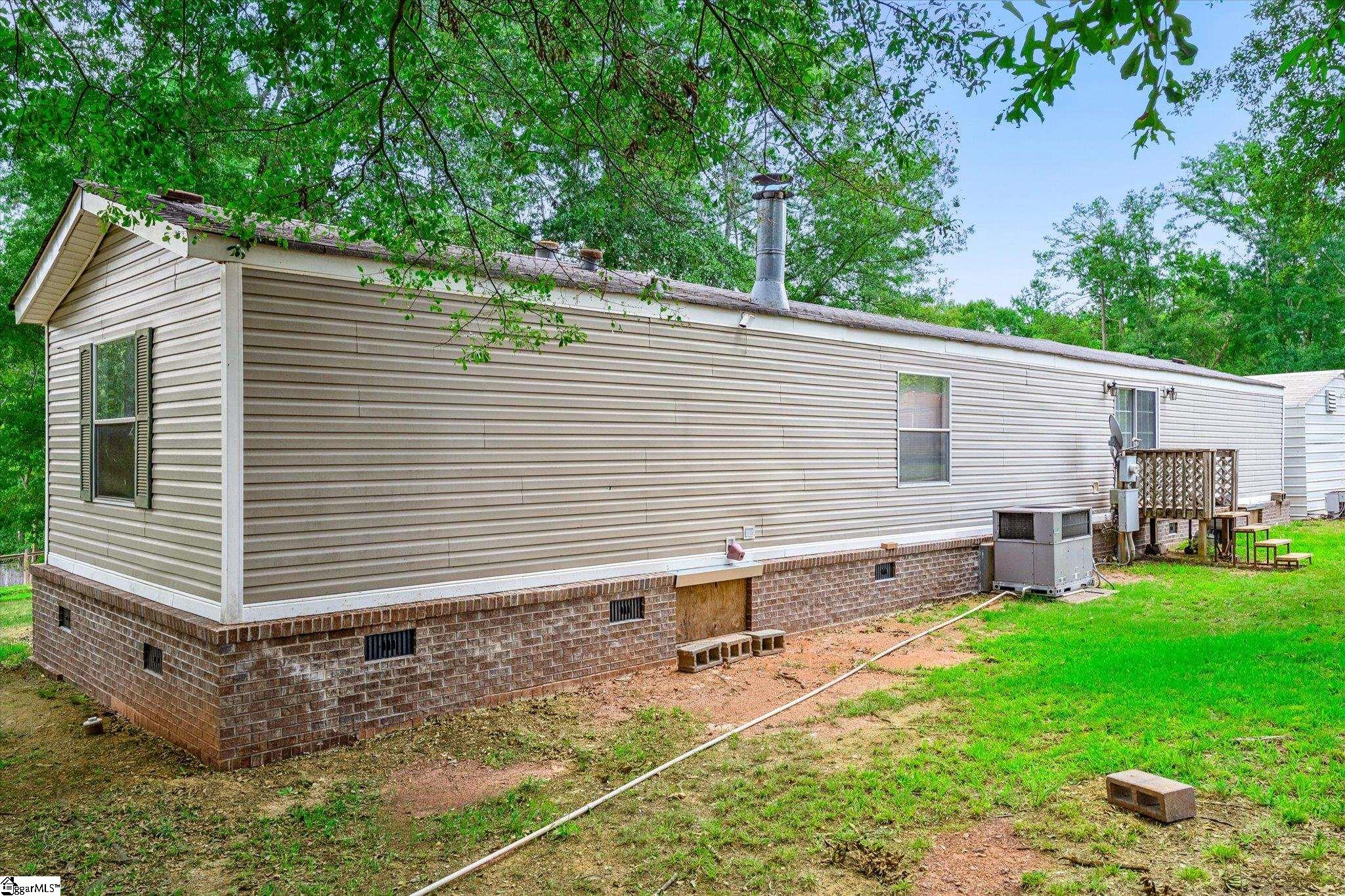 210 Elaine Drive Property Photo 25