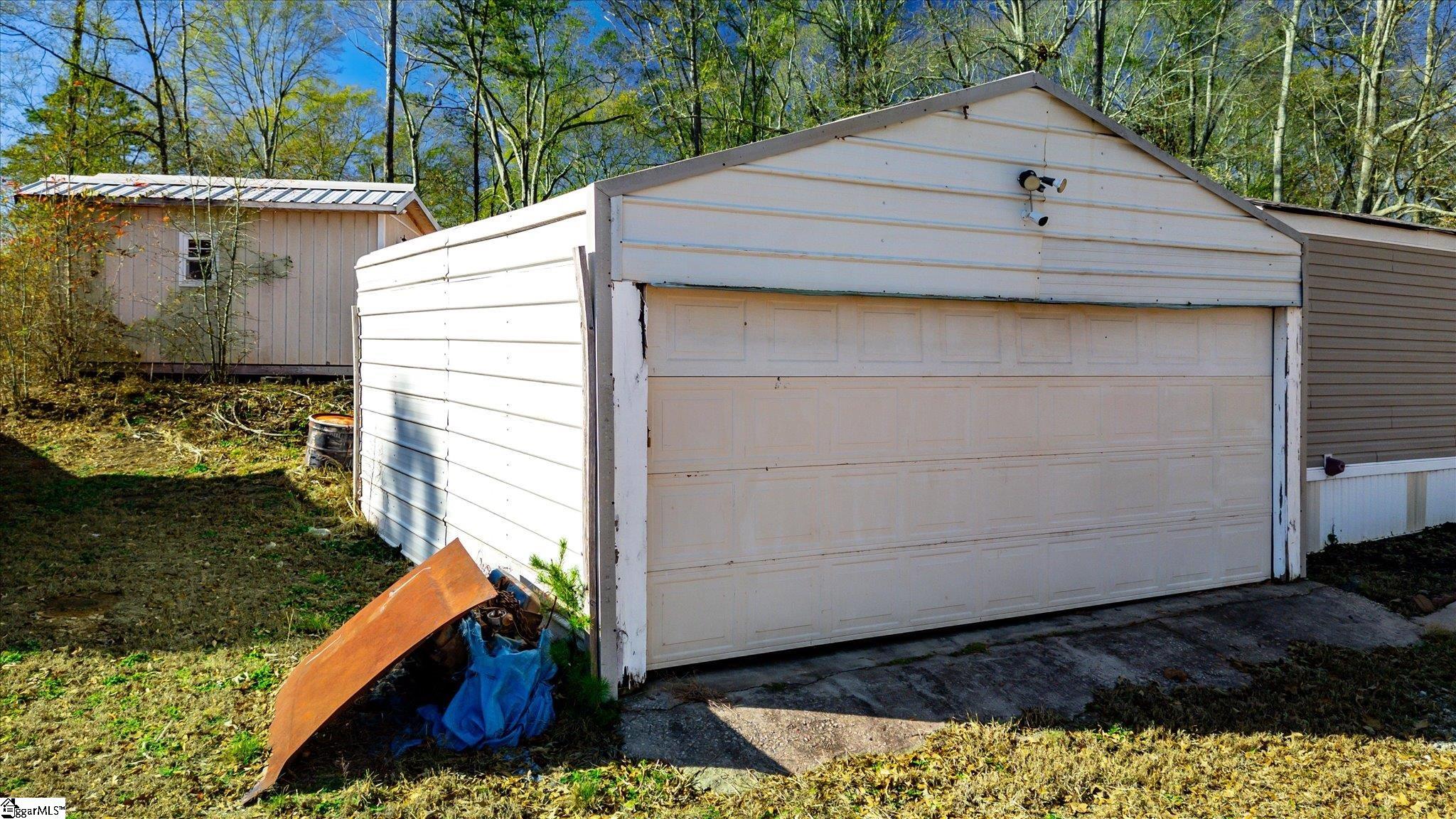 210 Elaine Drive Property Photo 30