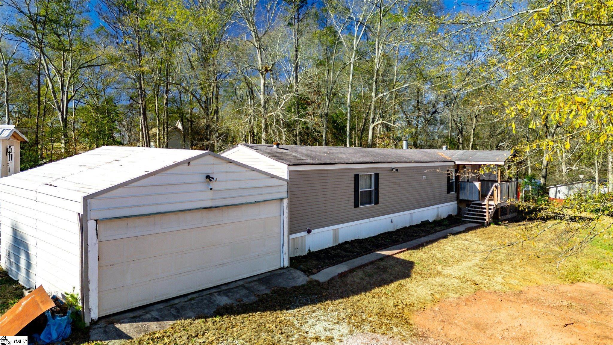 210 Elaine Drive Property Photo 31