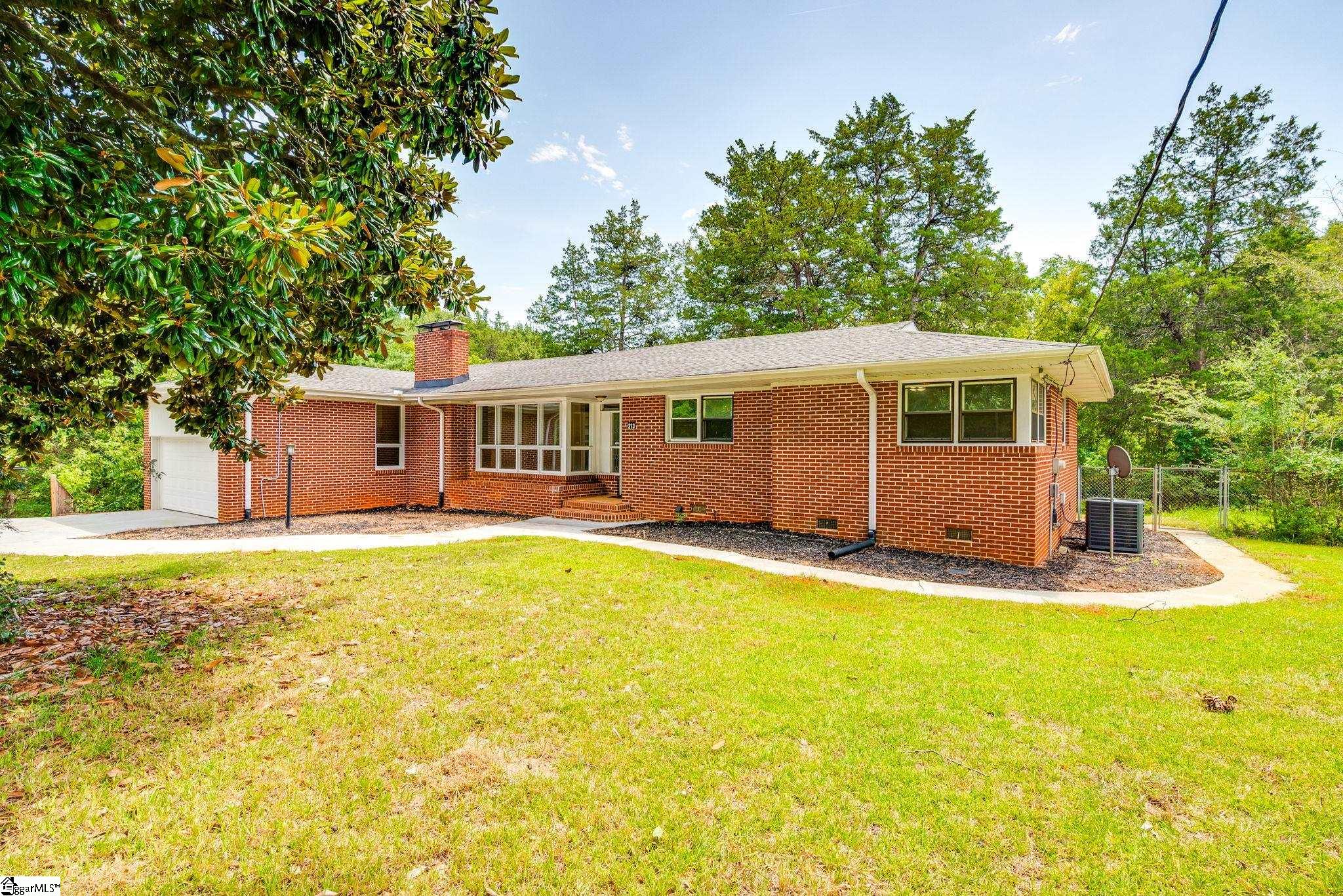 213 Barker Road Property Photo 4