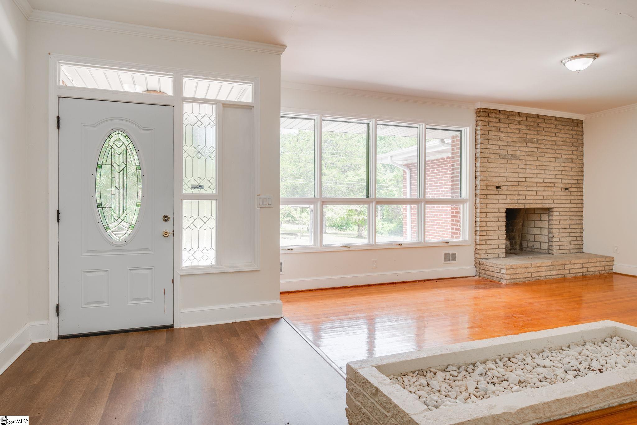 213 Barker Road Property Photo 6