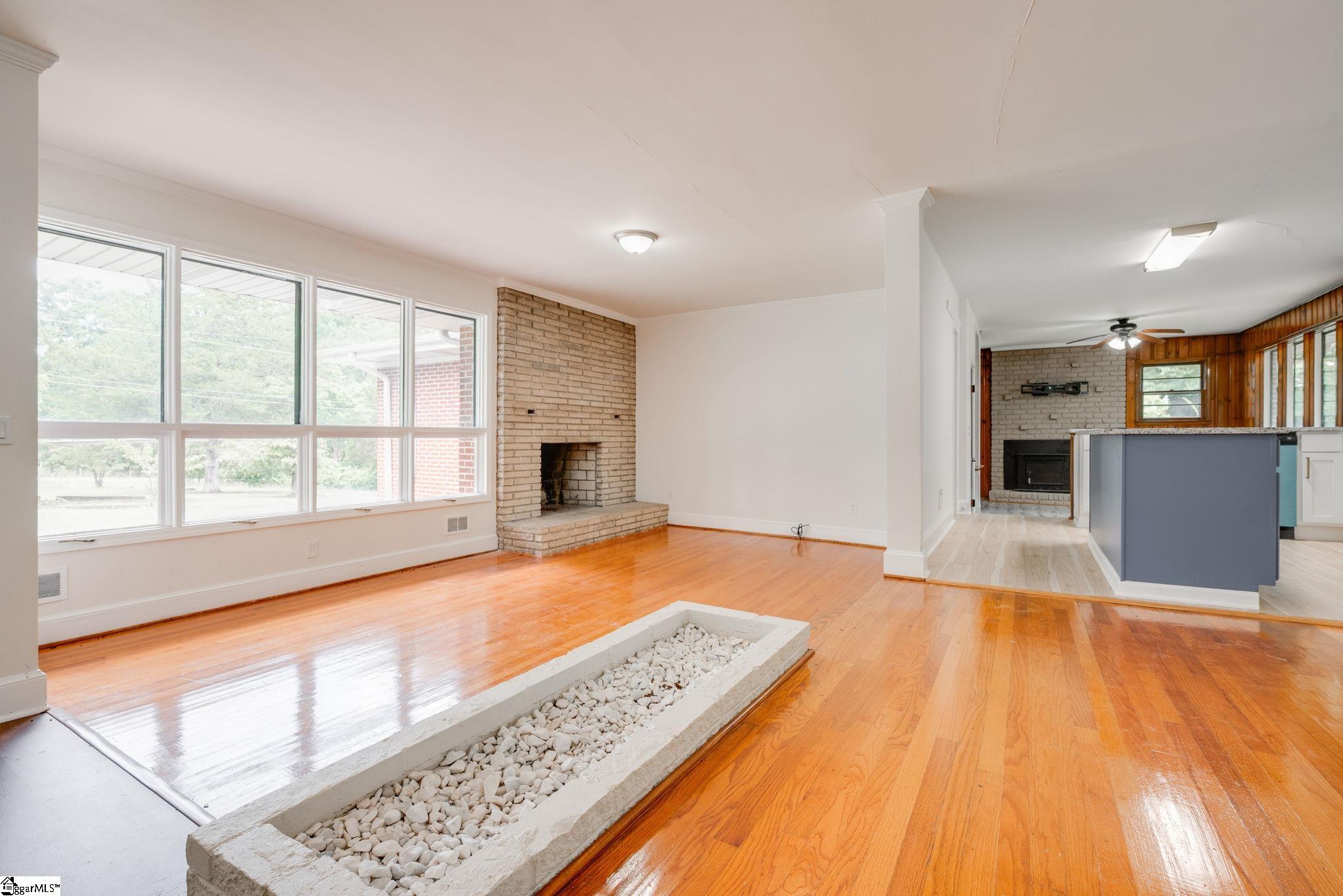 213 Barker Road Property Photo 8