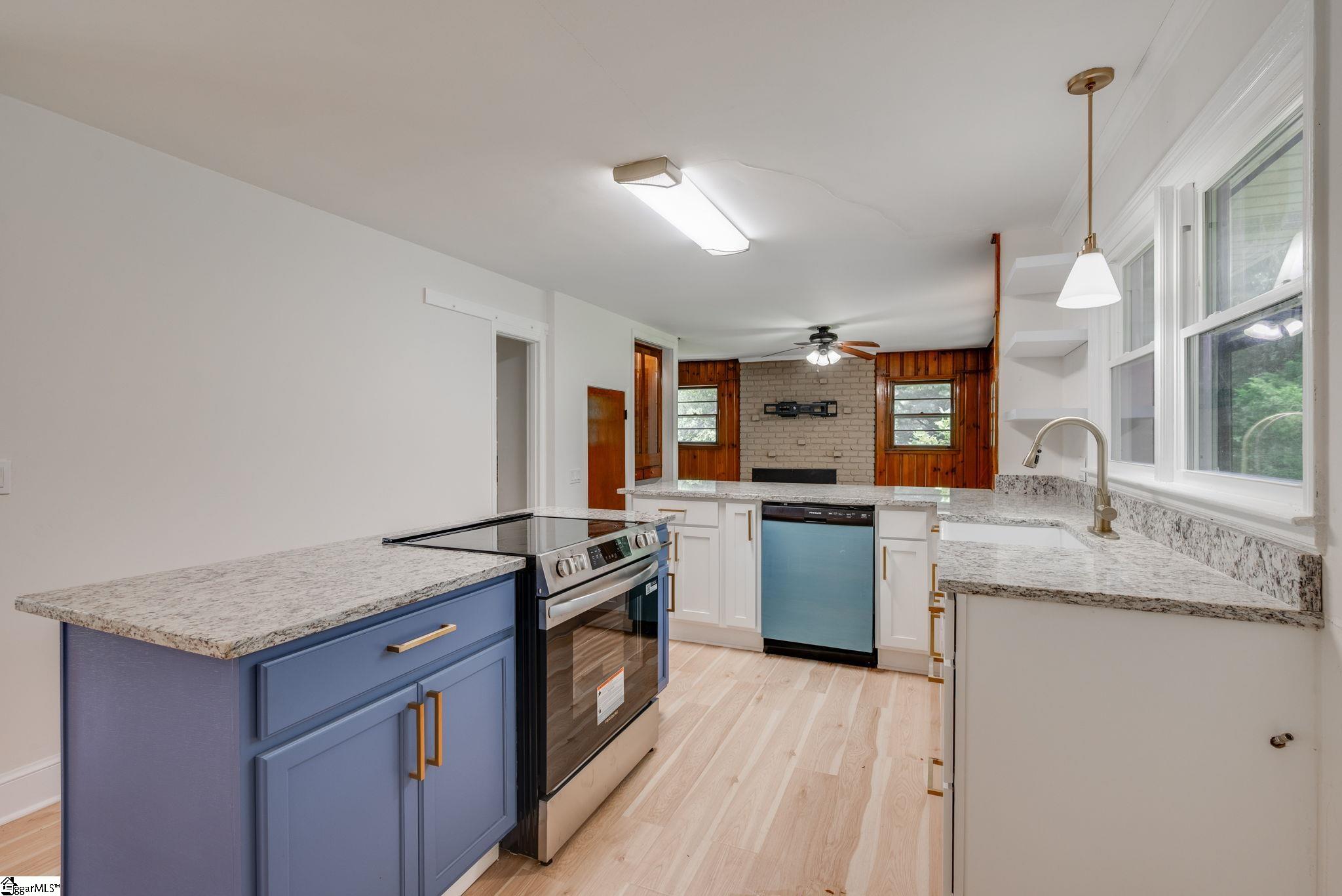 213 Barker Road Property Photo 15