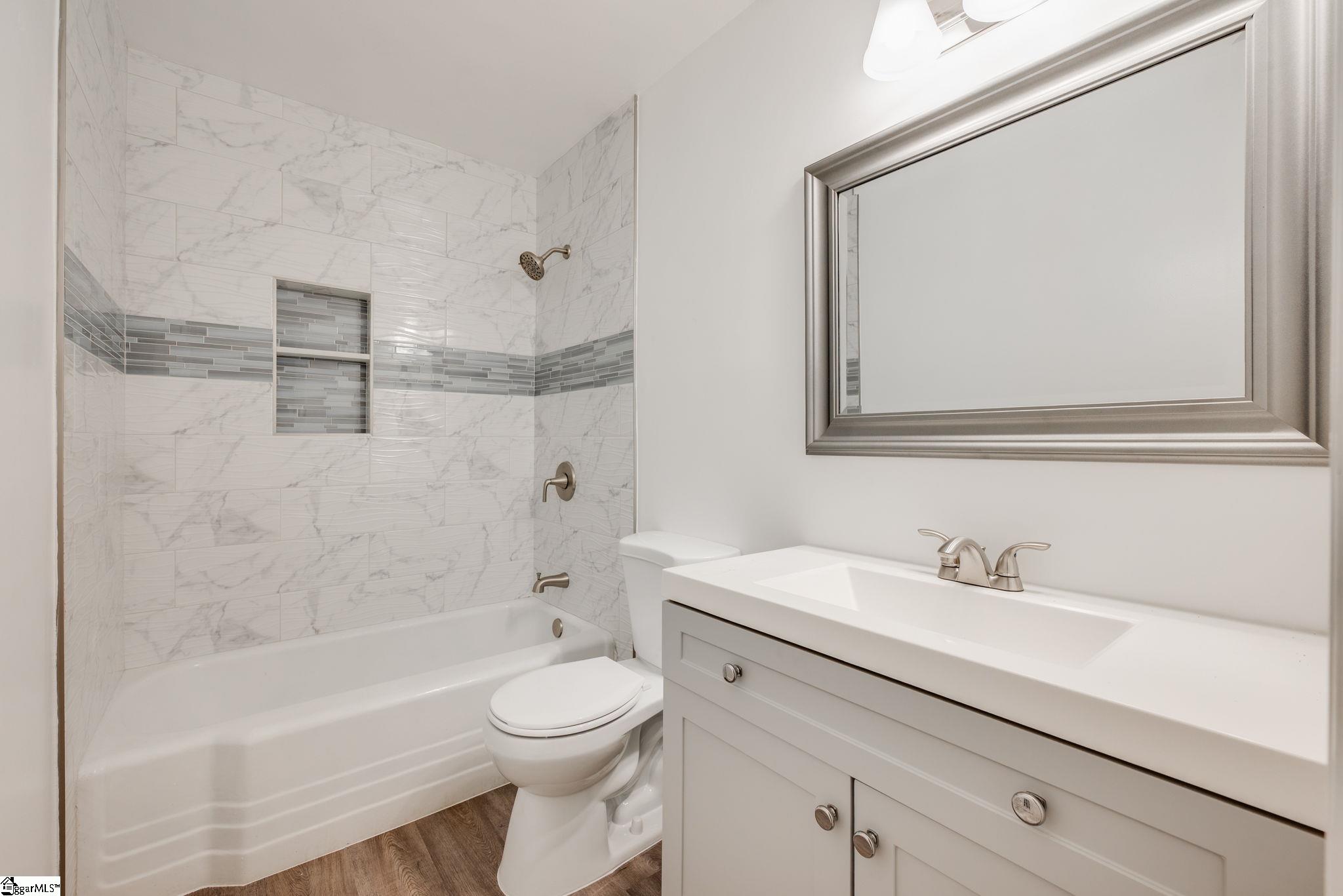 213 Barker Road Property Photo 29