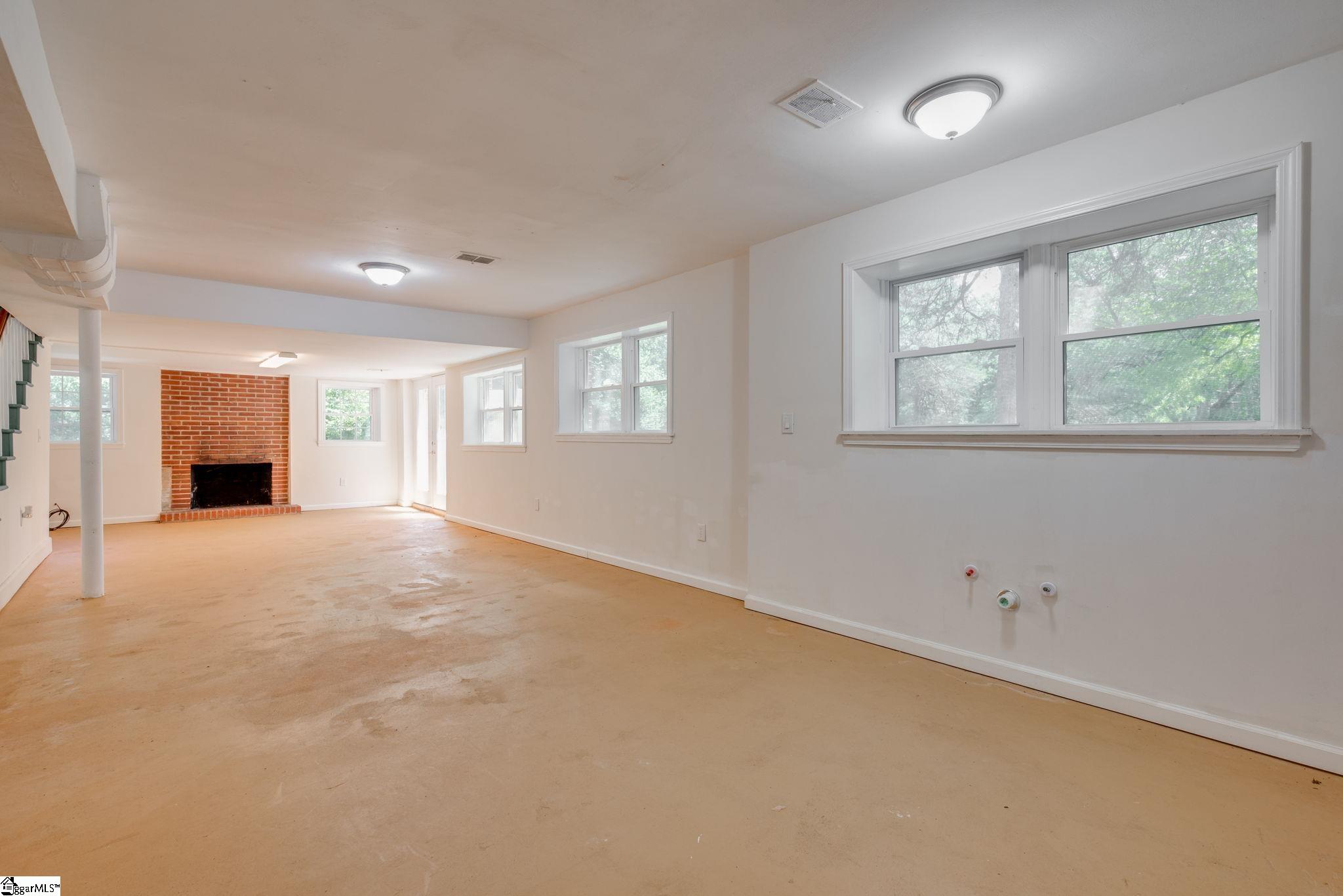 213 Barker Road Property Photo 34