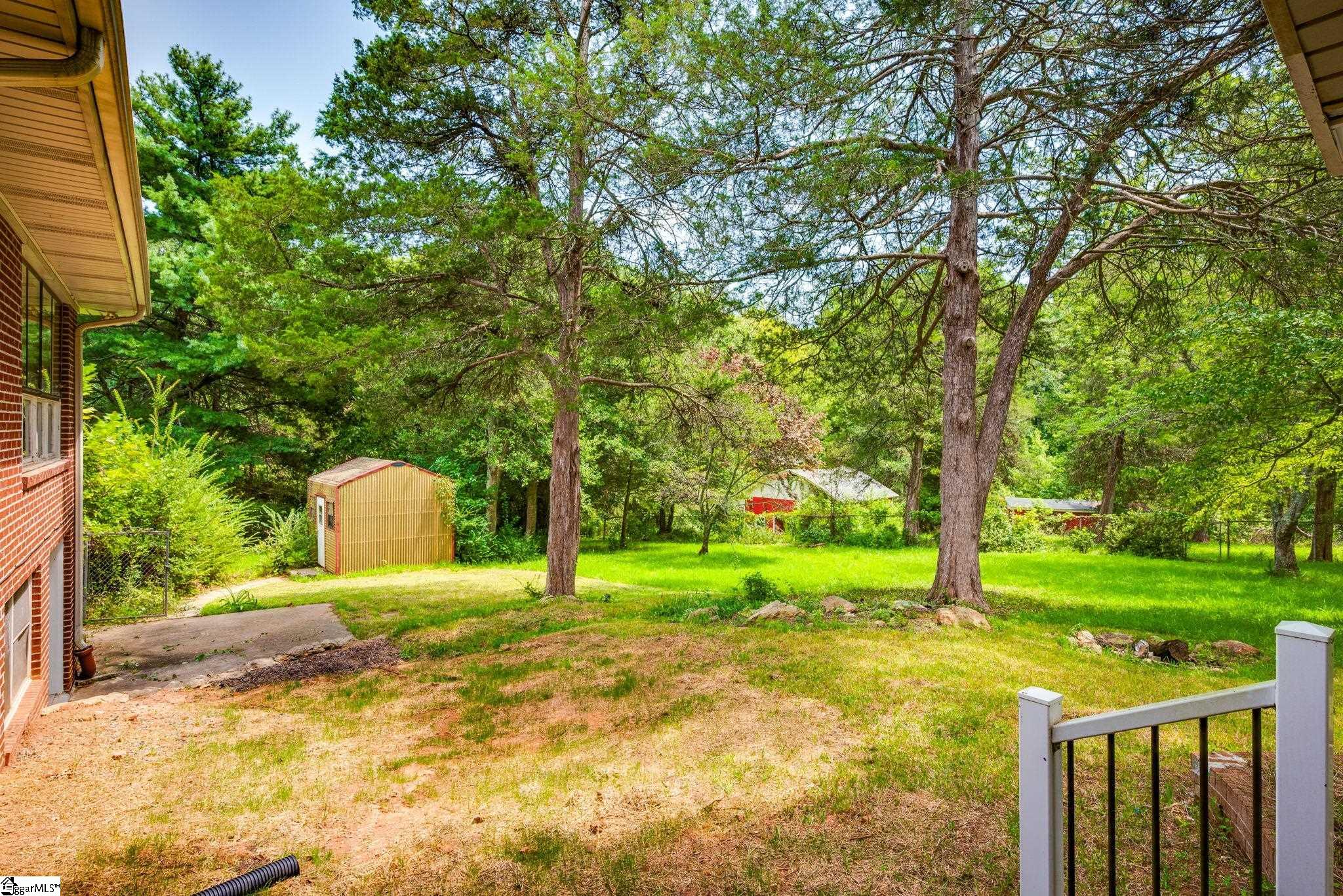 213 Barker Road Property Photo 38